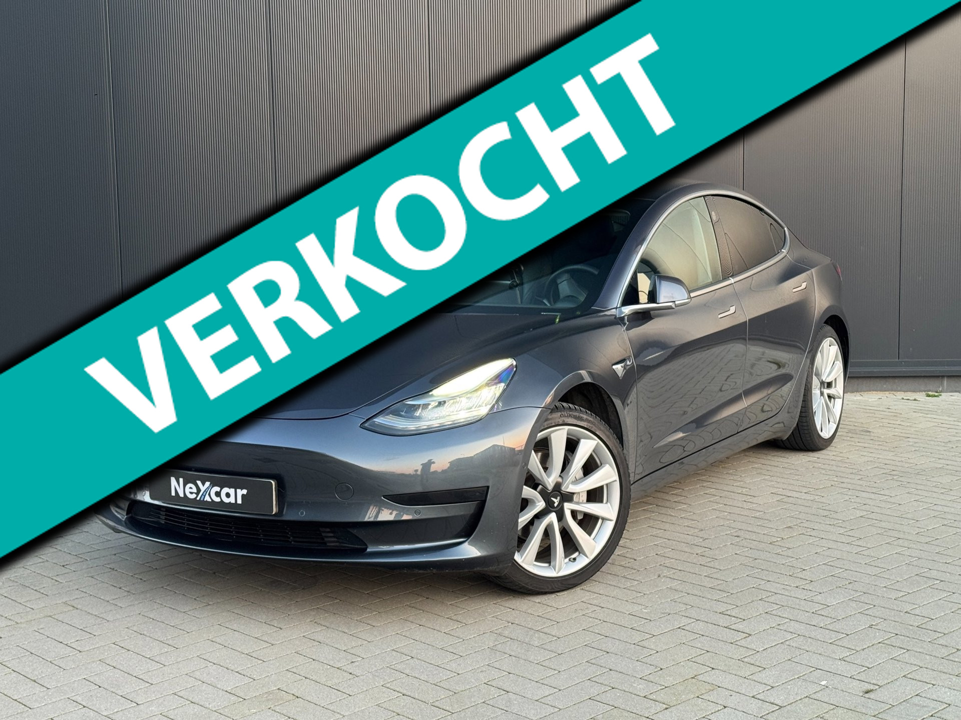 Tesla Model 3 Tesla Model 3 Standard Plus (306pk) | Performance velgen 2019 - voorkant