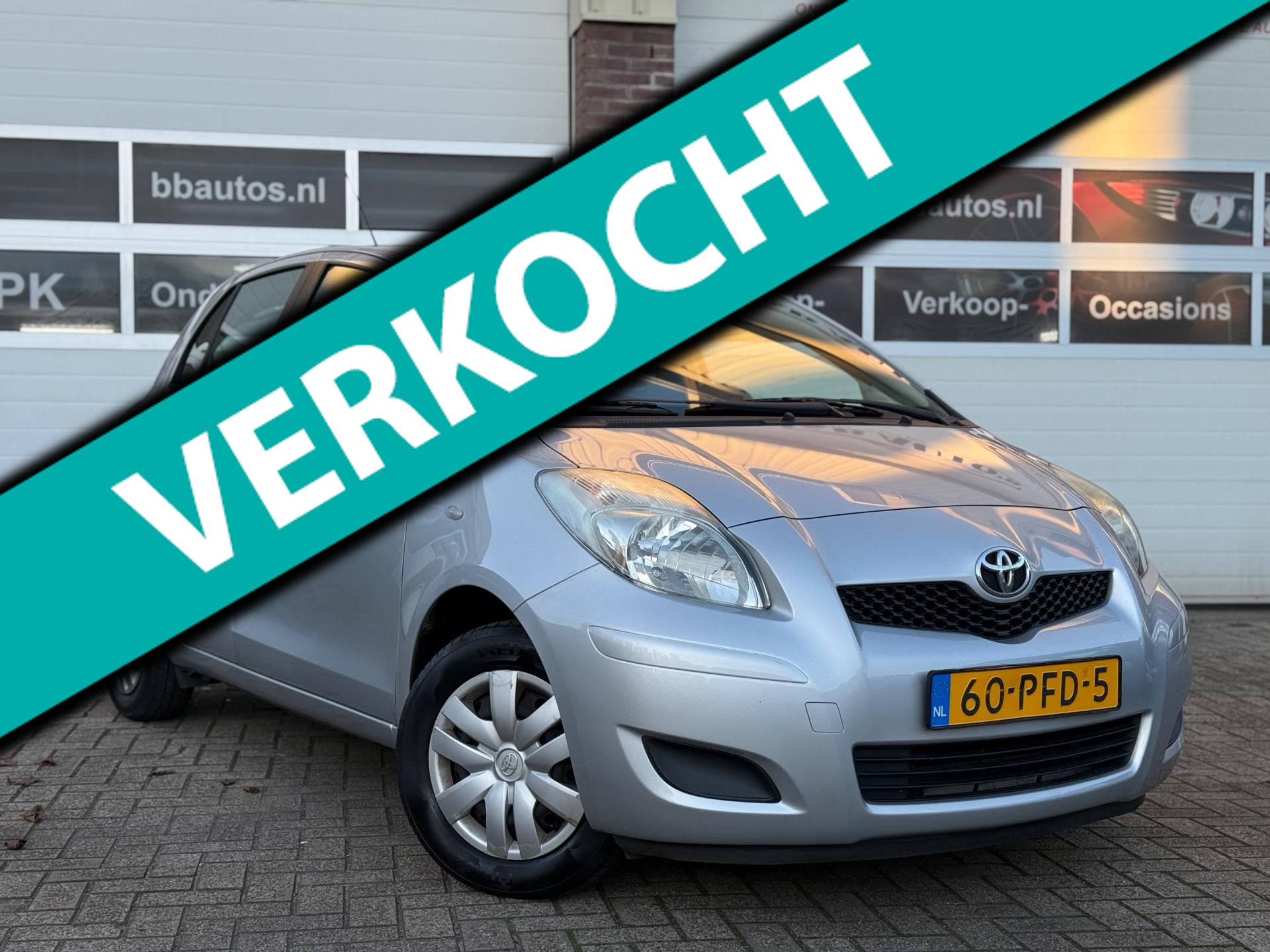 Toyota Toyota Yaris 1.0 VVTi Acces Elektr ramen Nwe koppeling+Apk 2011 - voorkant
