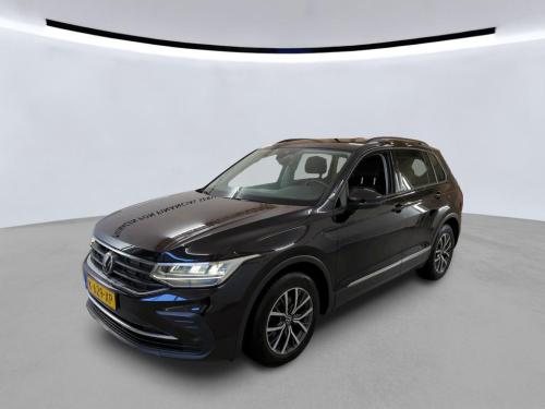 Volkswagen Tiguan 1.5 TSI Life 2021 - voorkant