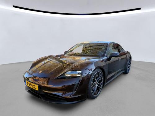 Foto van Porsche Taycan