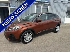 Peugeot 3008 1.2 PureTech Access 2017 - voorkant