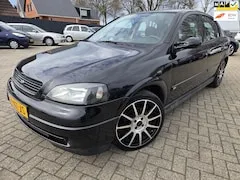 Opel Astra 1.6 Njoy 2004 - voorkant