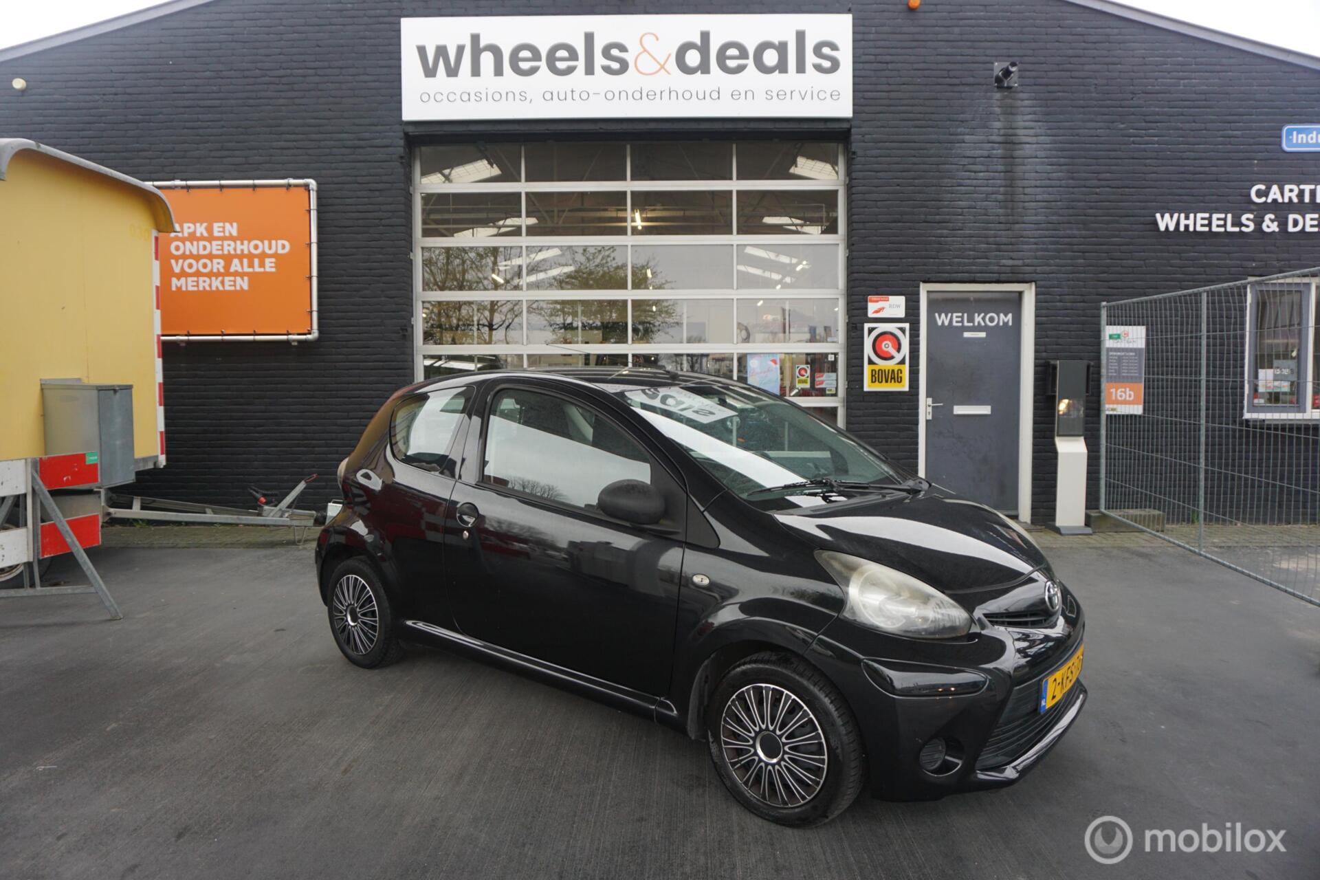 Toyota Toyota Aygo 1.0 VVT-i Access, technisch perfect! 2013 - voorkant