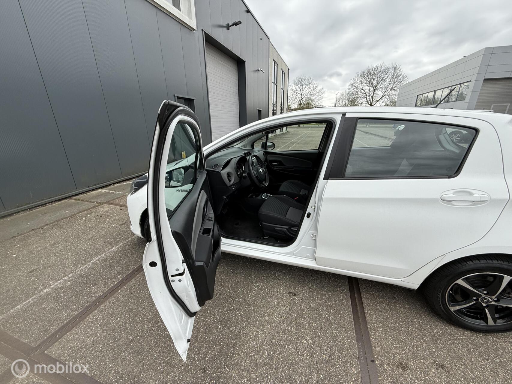 Foto van Toyota Toyota Yaris Hybrid