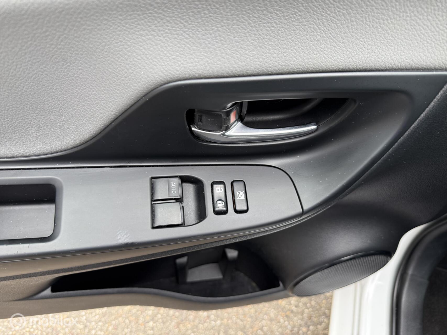 Foto van Toyota Toyota Yaris Hybrid