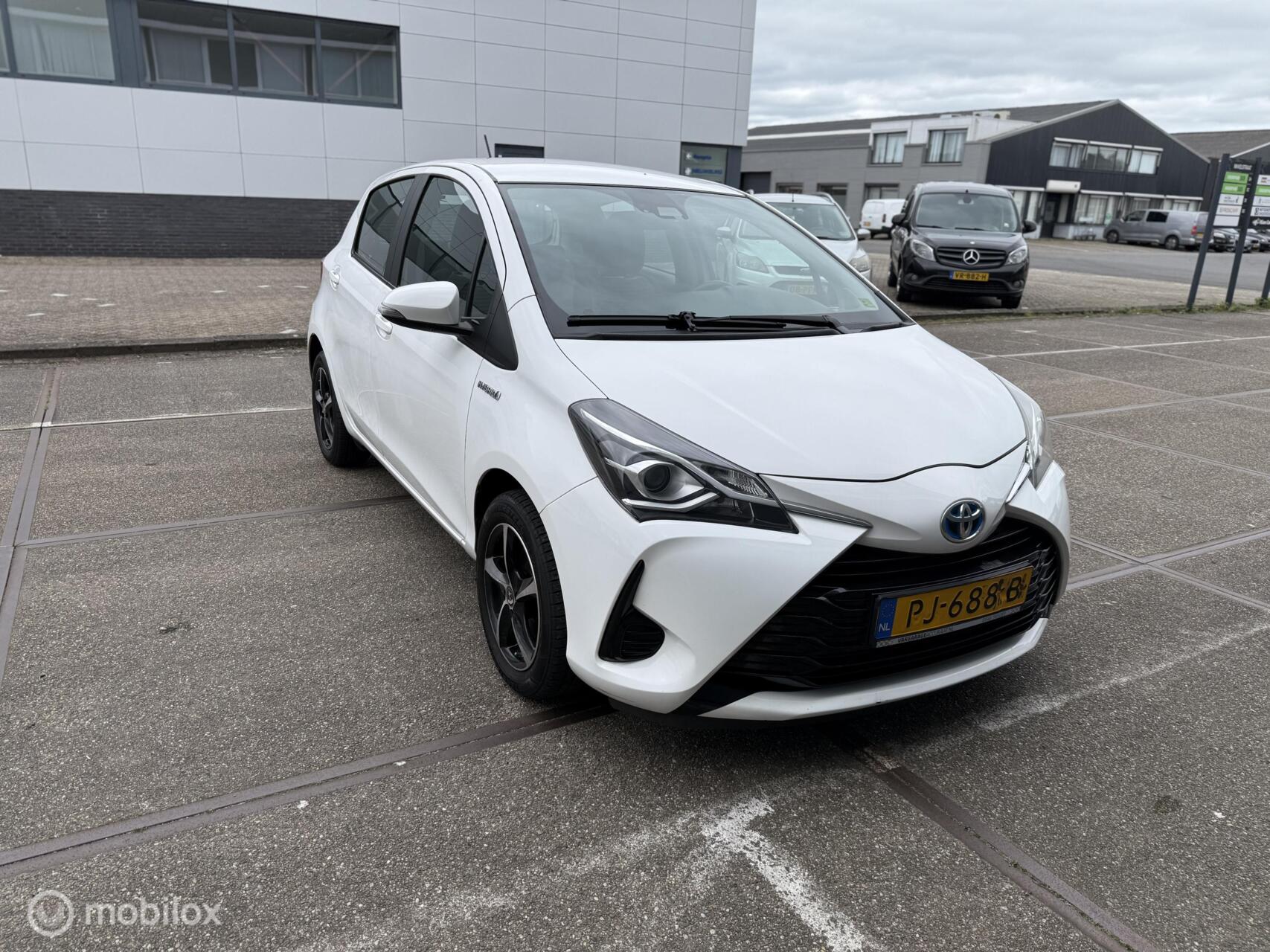 Foto van Toyota Toyota Yaris Hybrid