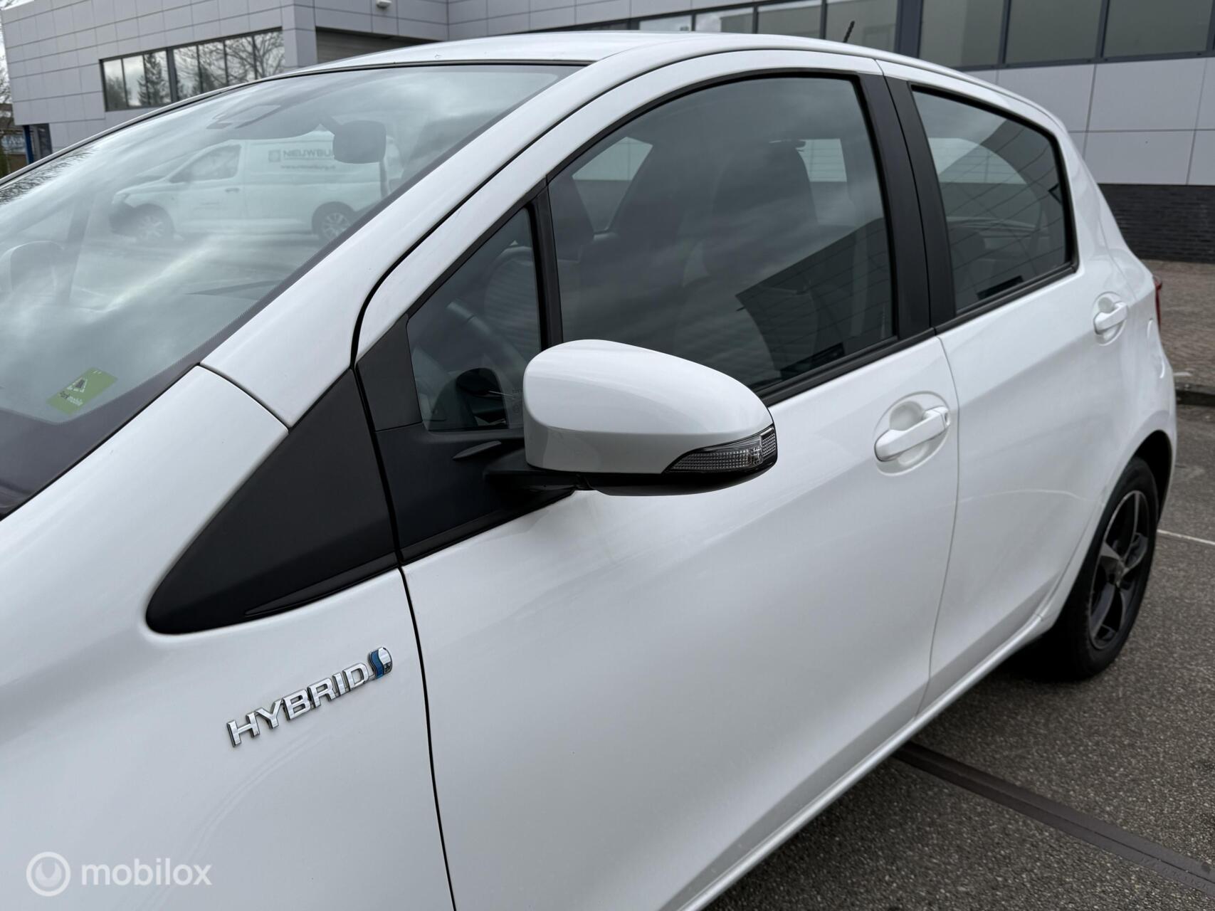 Foto van Toyota Toyota Yaris Hybrid