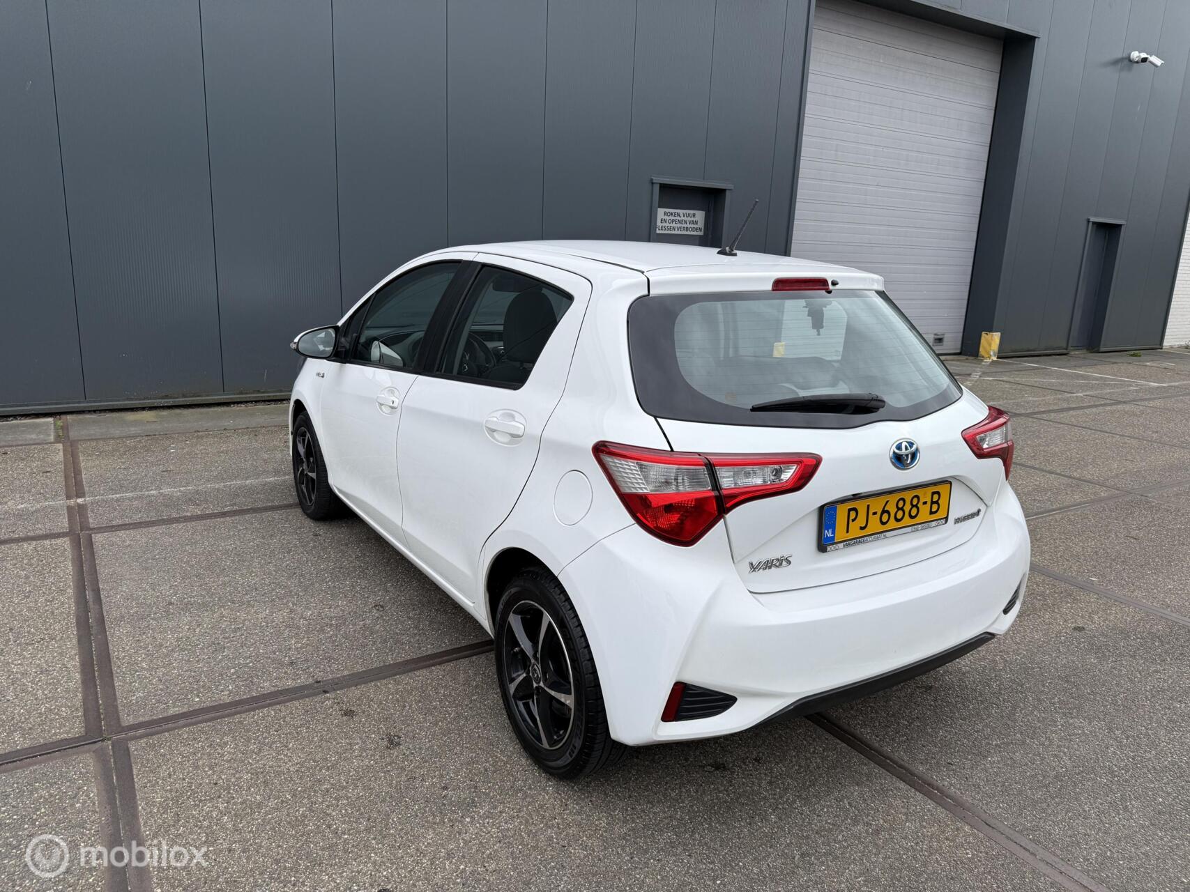 Foto van Toyota Toyota Yaris Hybrid