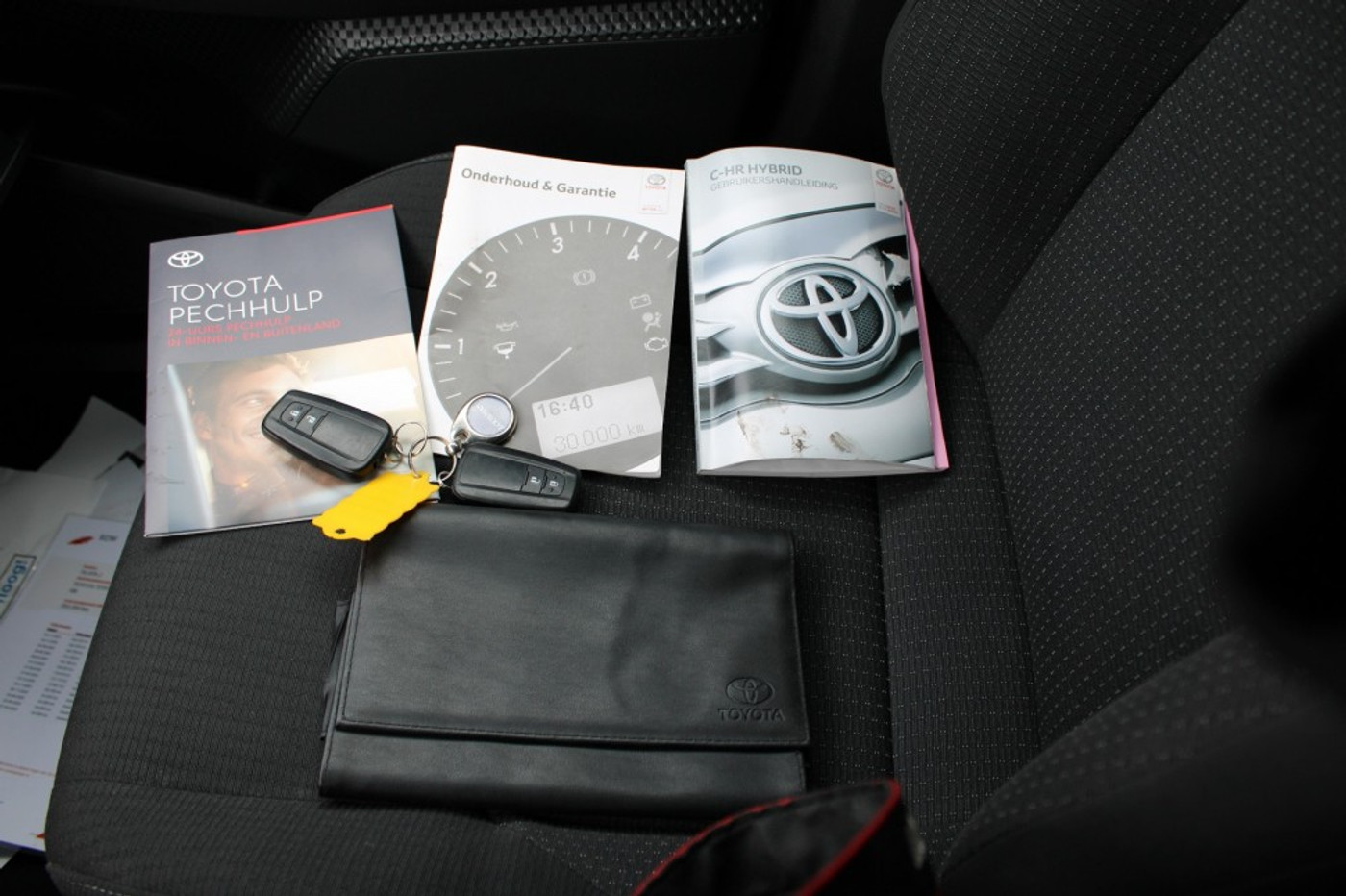Foto van Toyota Toyota C-hr
