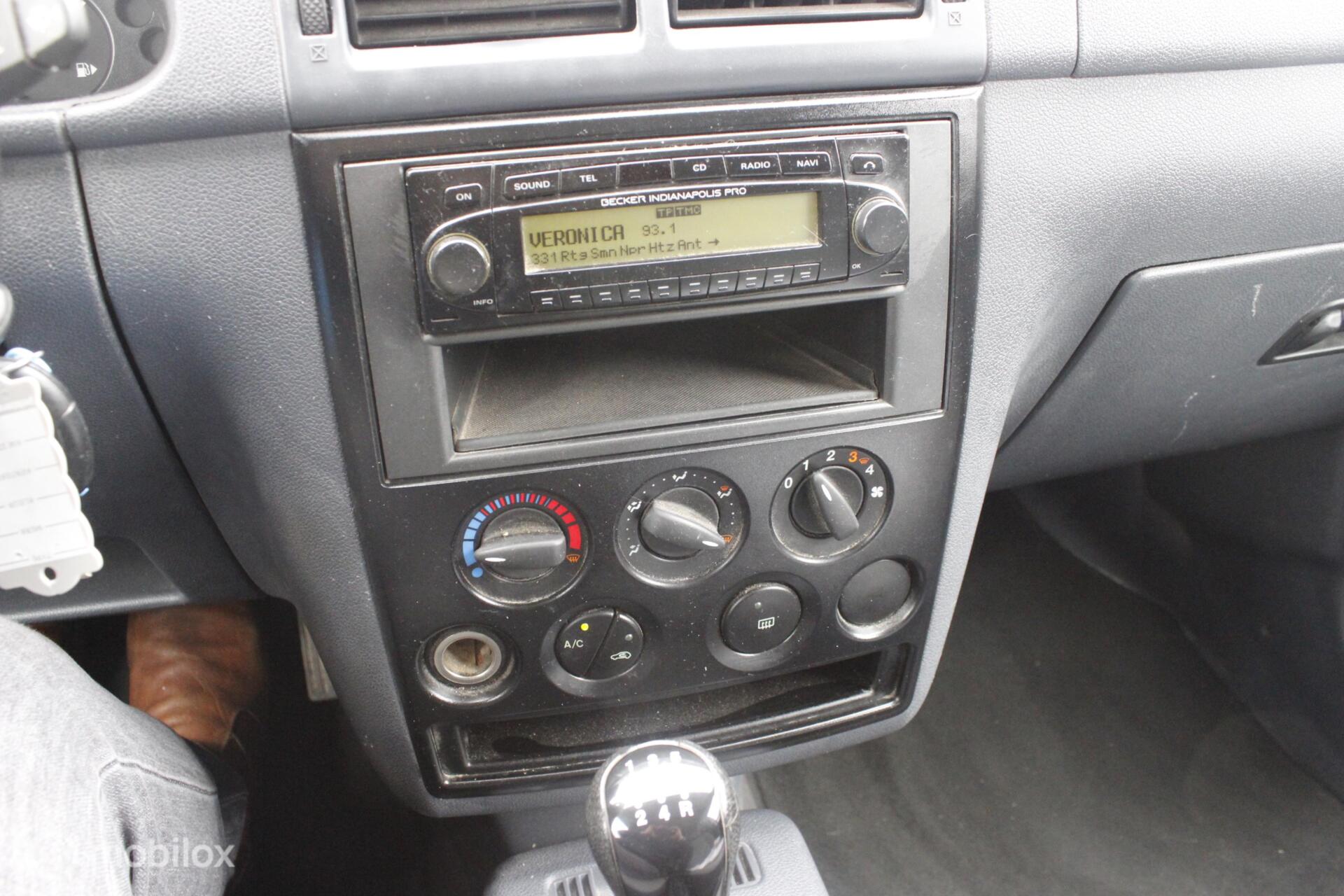 Foto van Ford Transit Connect T200s Van 1,8tdci 55