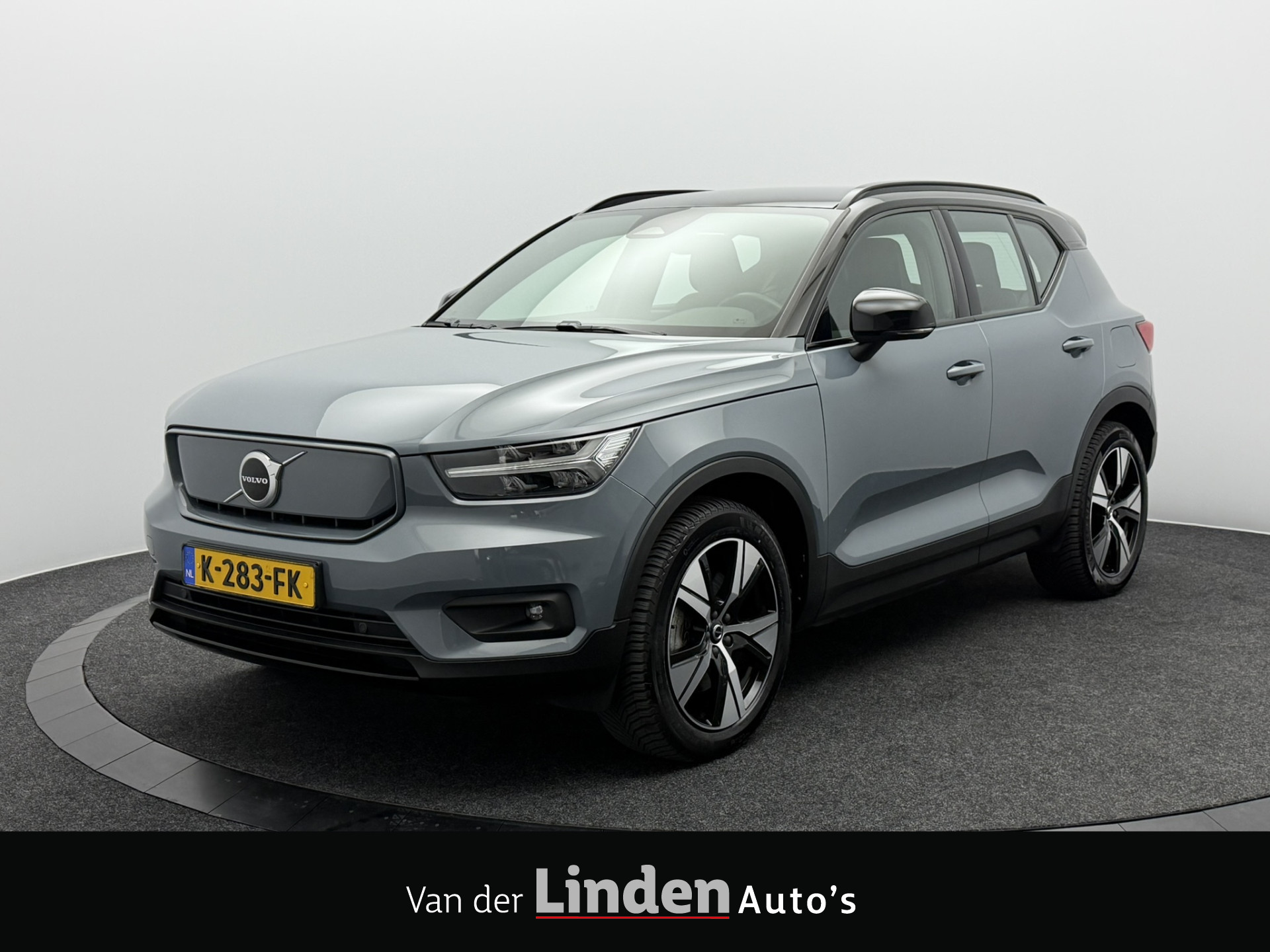 Volvo XC40 Recharge P8 AWD R-Design 408PK SOH 94,2% | Trekhaak Wegklapbaar | Carplay&Android | Navigatie 2020 - voorkant