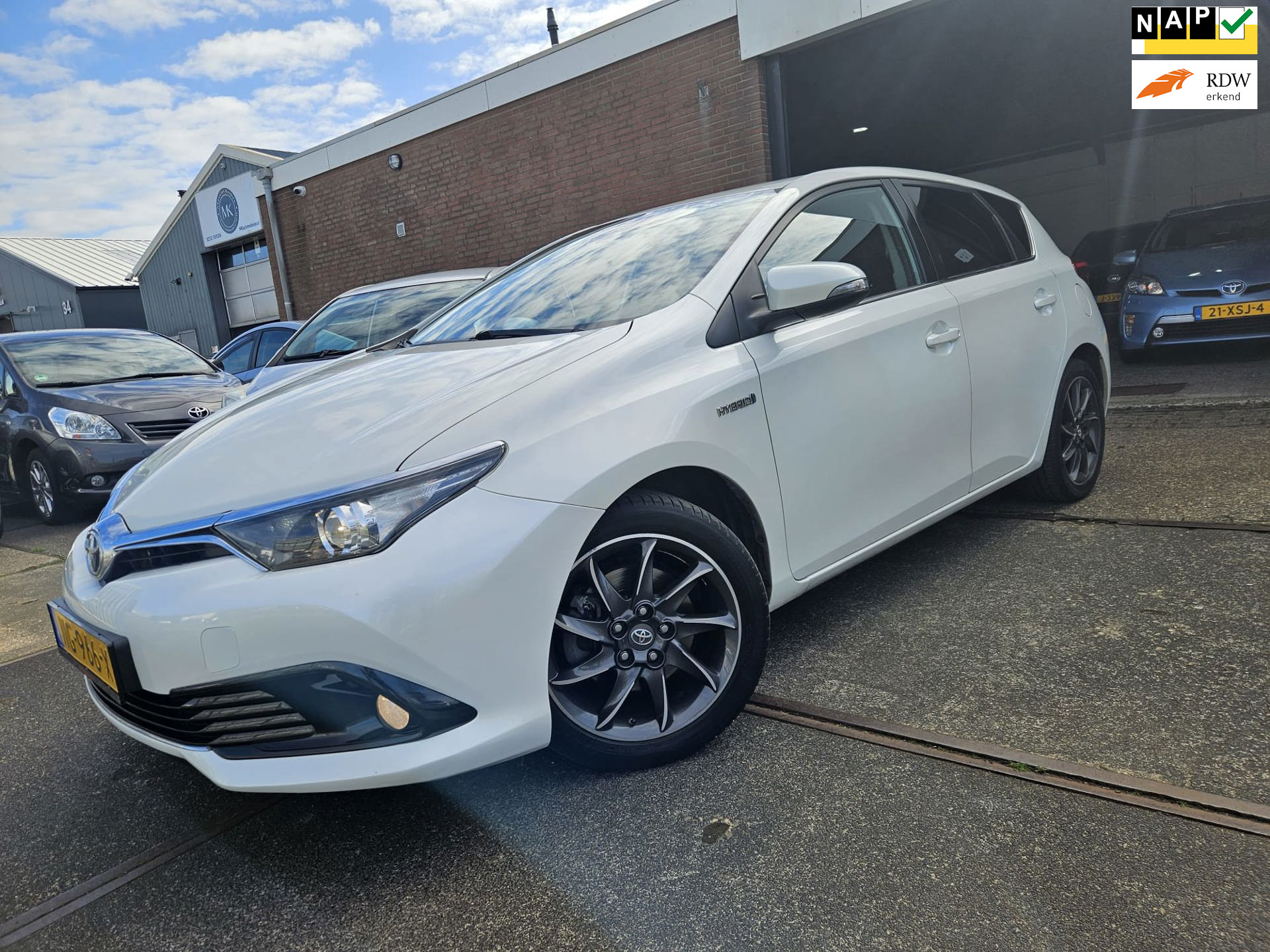 Toyota Toyota Auris 1.8 Hybrid Business Plus GARANTIE 2017 - voorkant