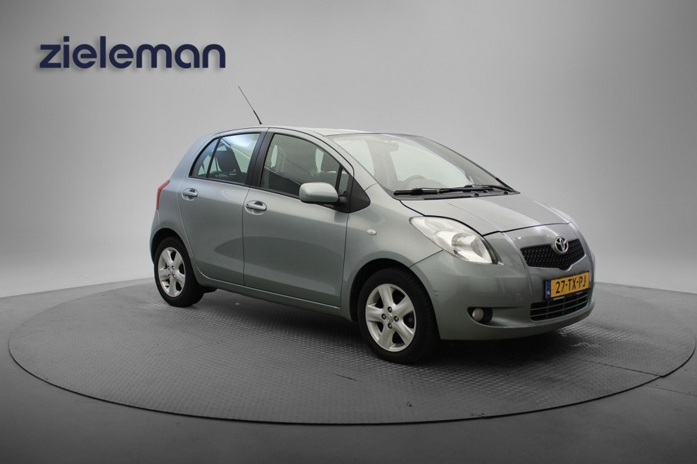 Foto van TOYOTA TOYOTA YARIS