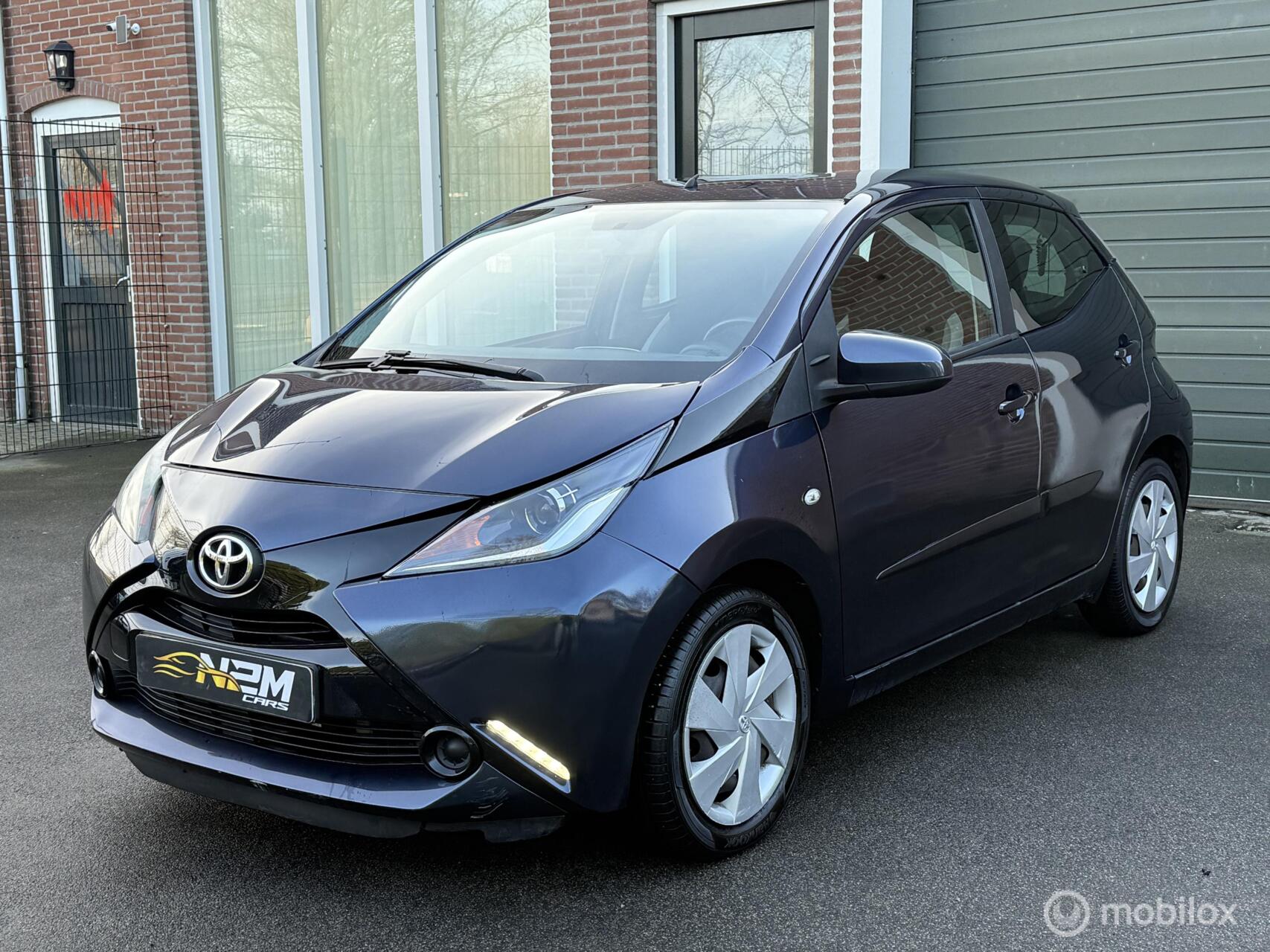 Toyota Toyota Aygo 1.0 VVT-i x-play 2015 - voorkant