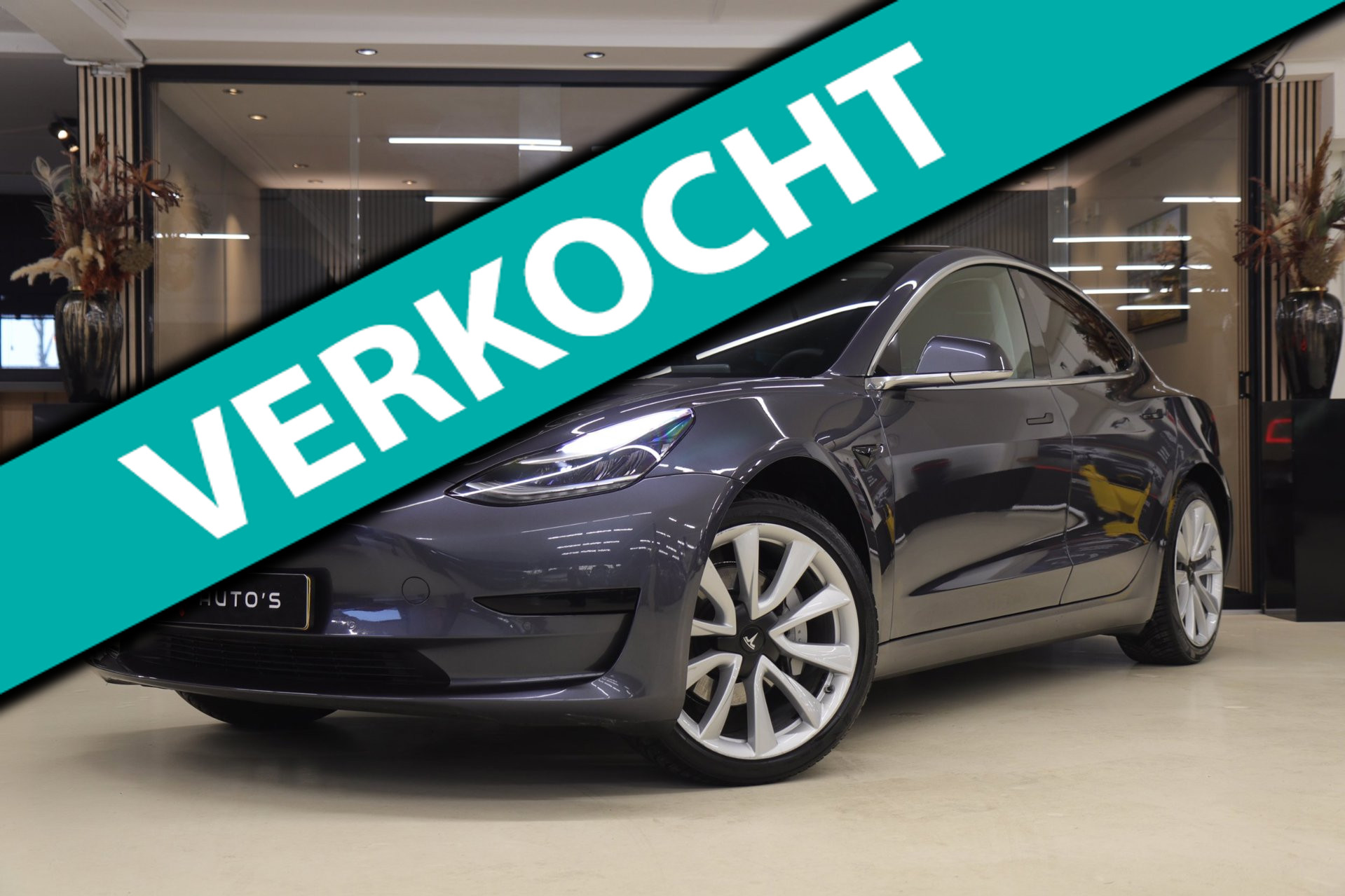Foto van TESLA MODEL 3
