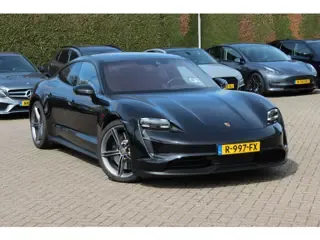 Foto van Porsche Taycan