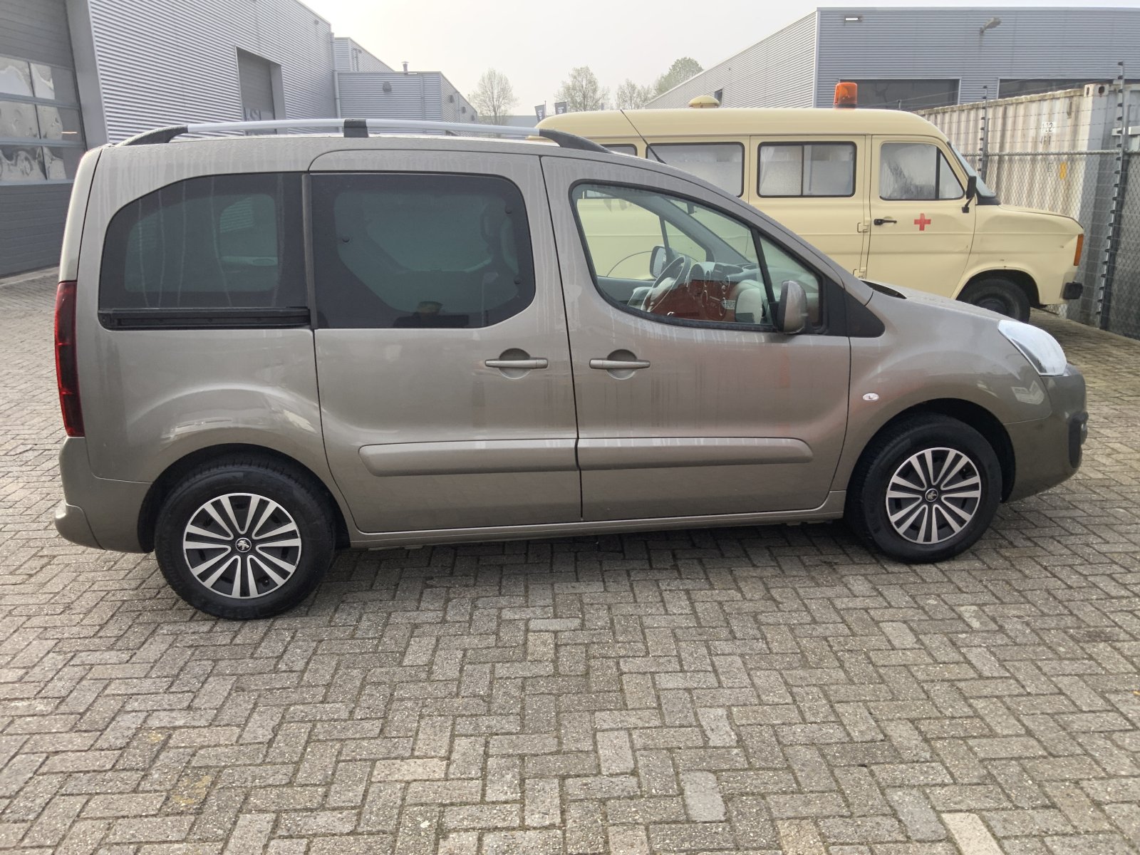 Inspectiefoto van Peugeot Partner Tepee