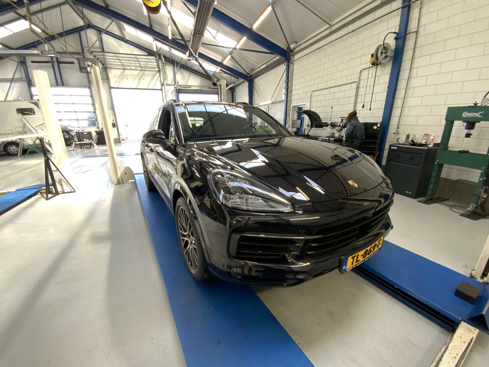 Inspectiefoto van Porsche Cayenne E-hybrid
