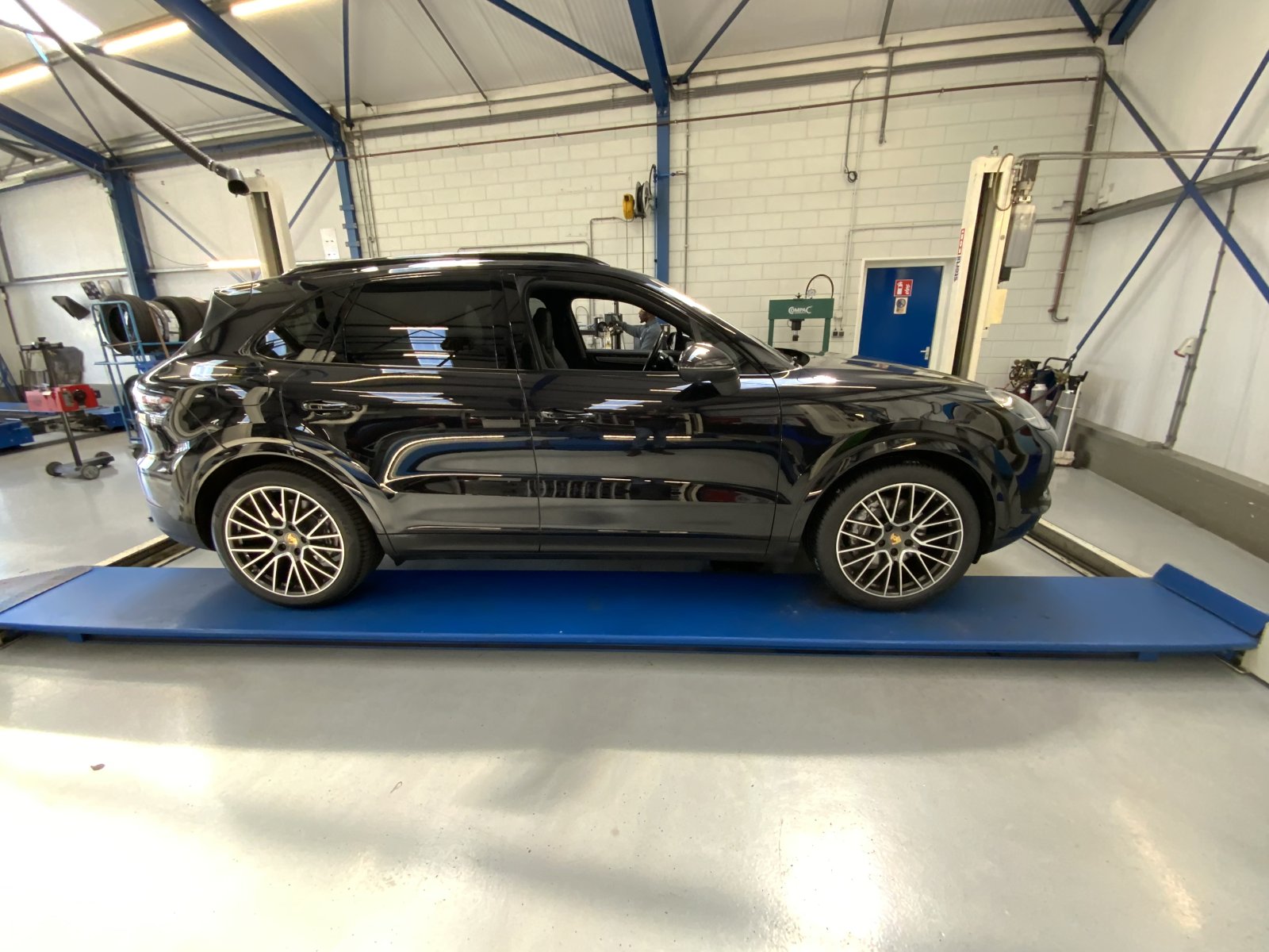 Inspectiefoto van Porsche Cayenne E-hybrid
