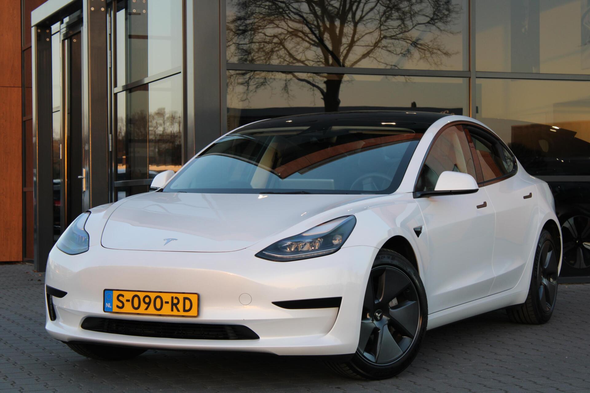 Tesla Model 3 Standard RWD Plus 60 kWh 2023 - voorkant