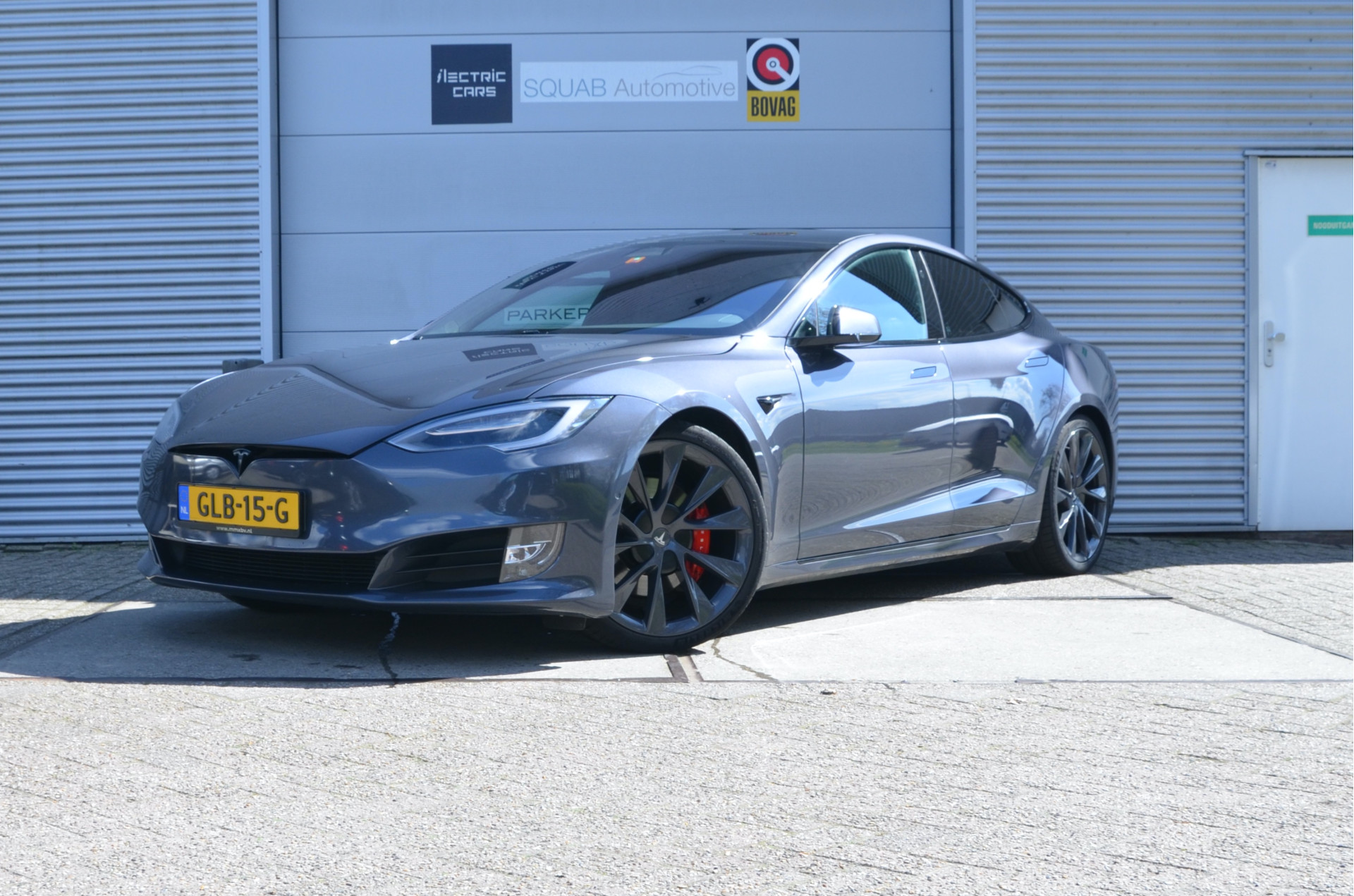 Foto van TESLA MODEL S