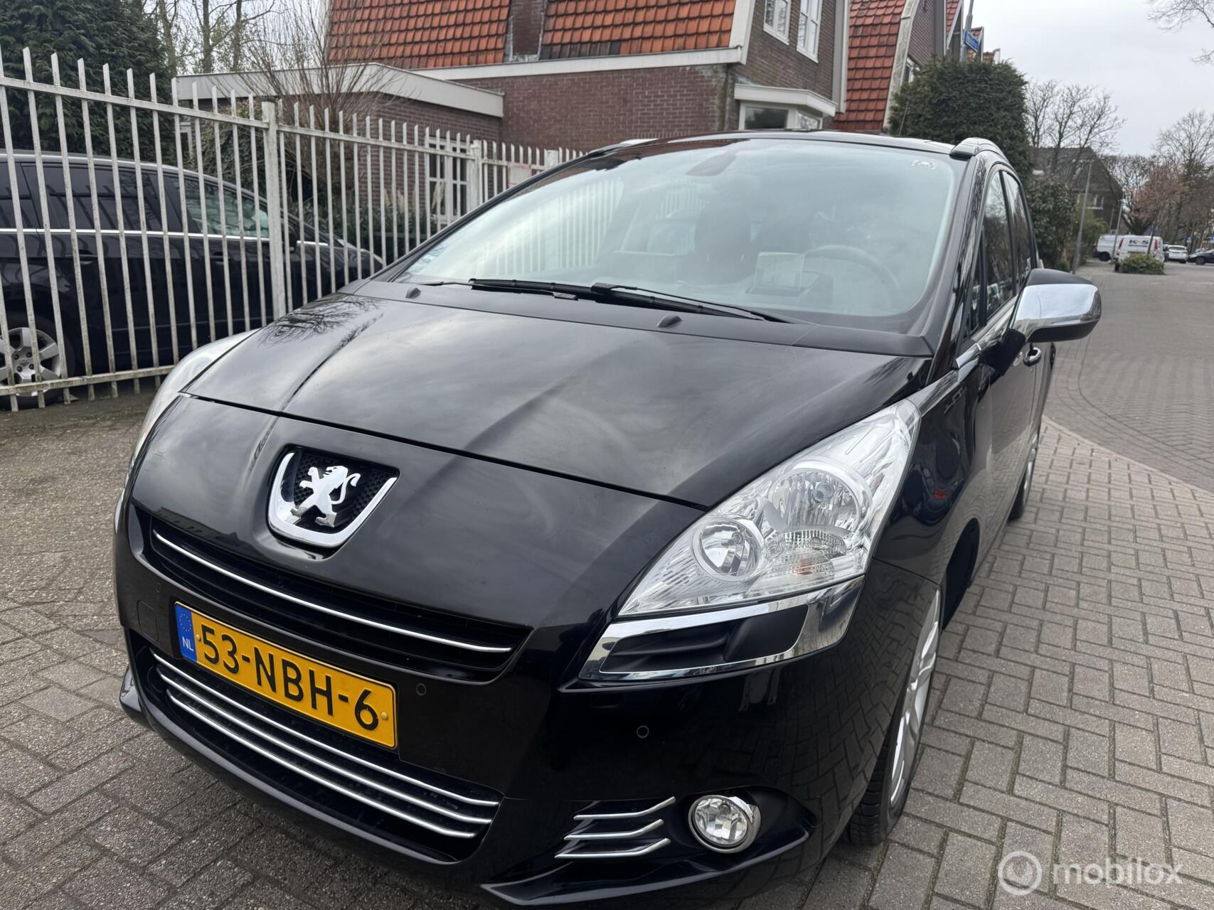 Foto van PEUGEOT 5008