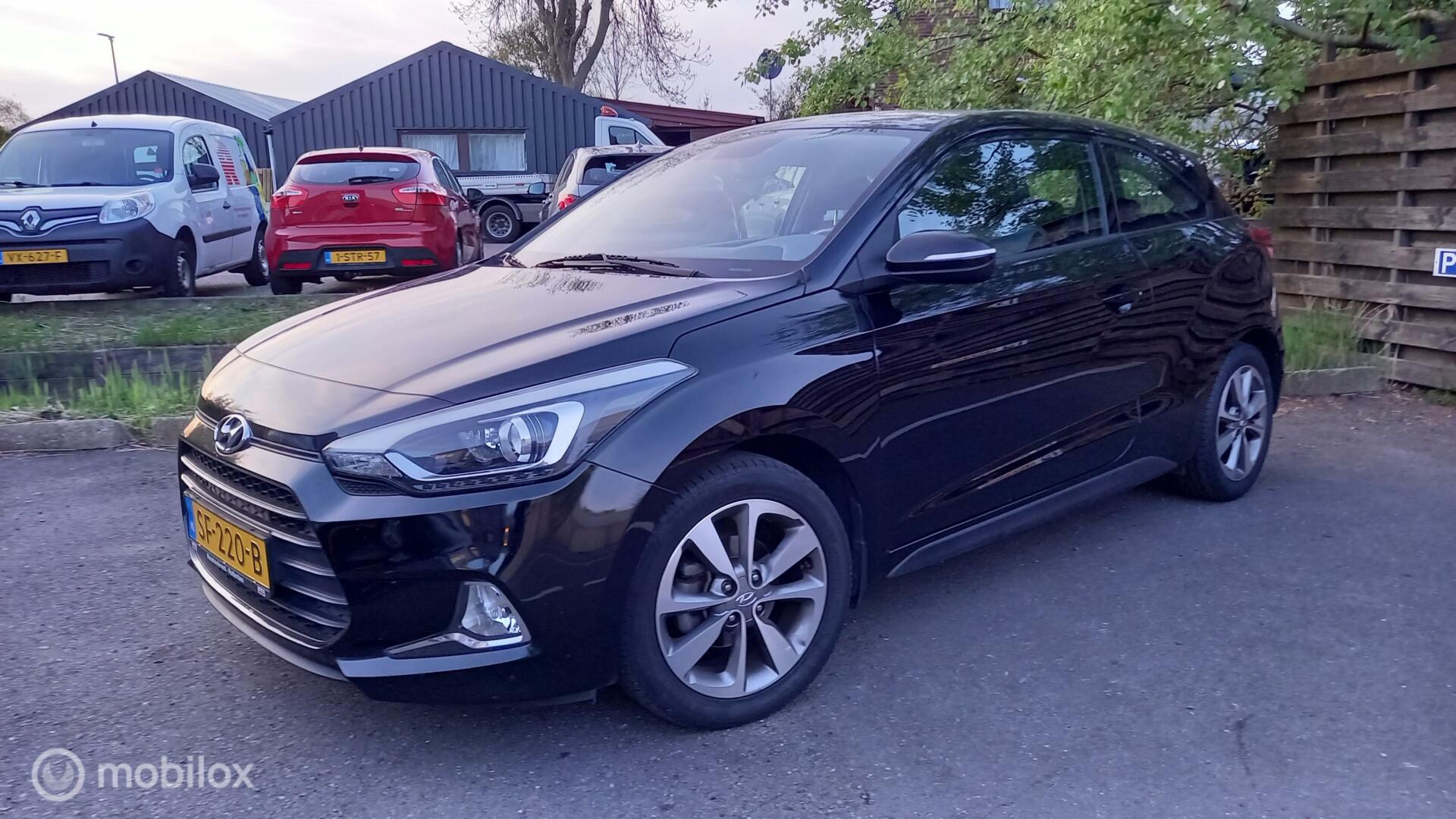 Foto van Hyundai i20 Coupé