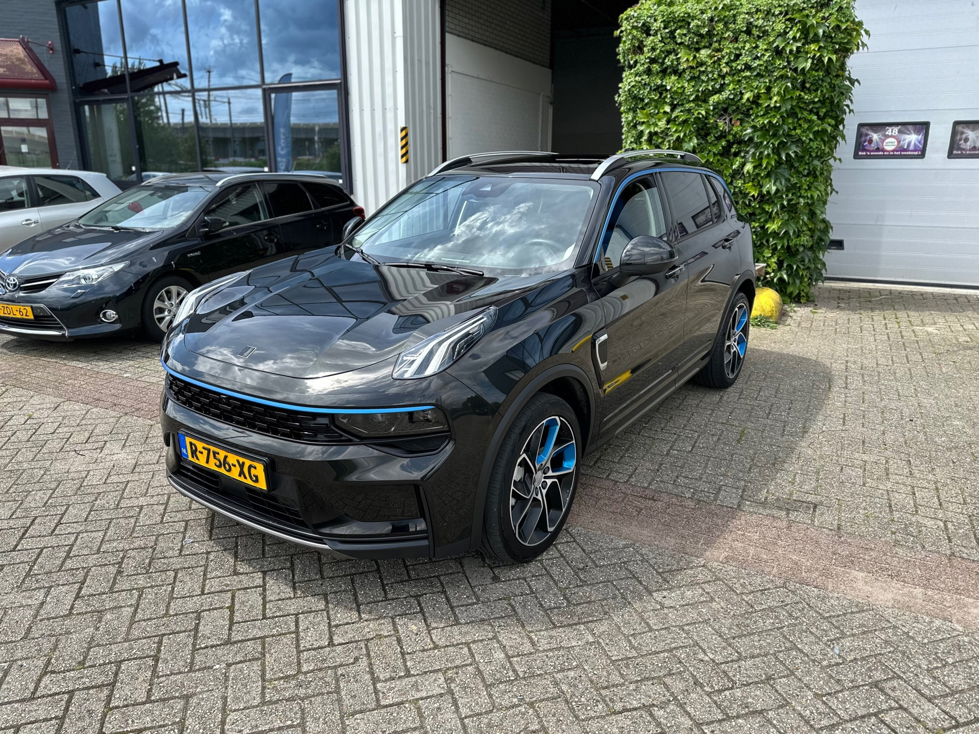Foto van LYNK&CO LYNK & CO 01
