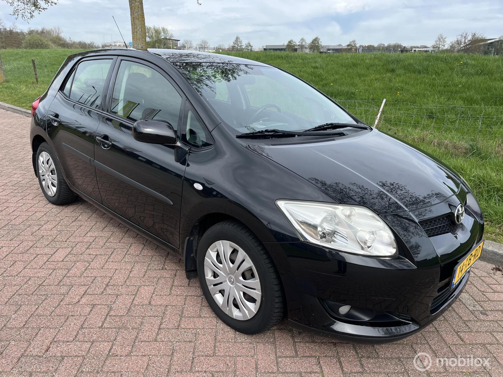 Foto van TOYOTA TOYOTA AURIS