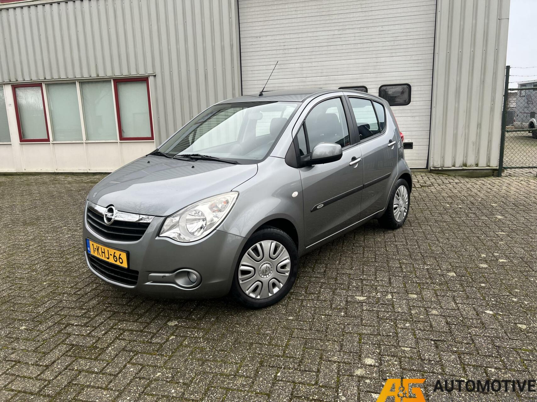 Foto van Opel Agila
