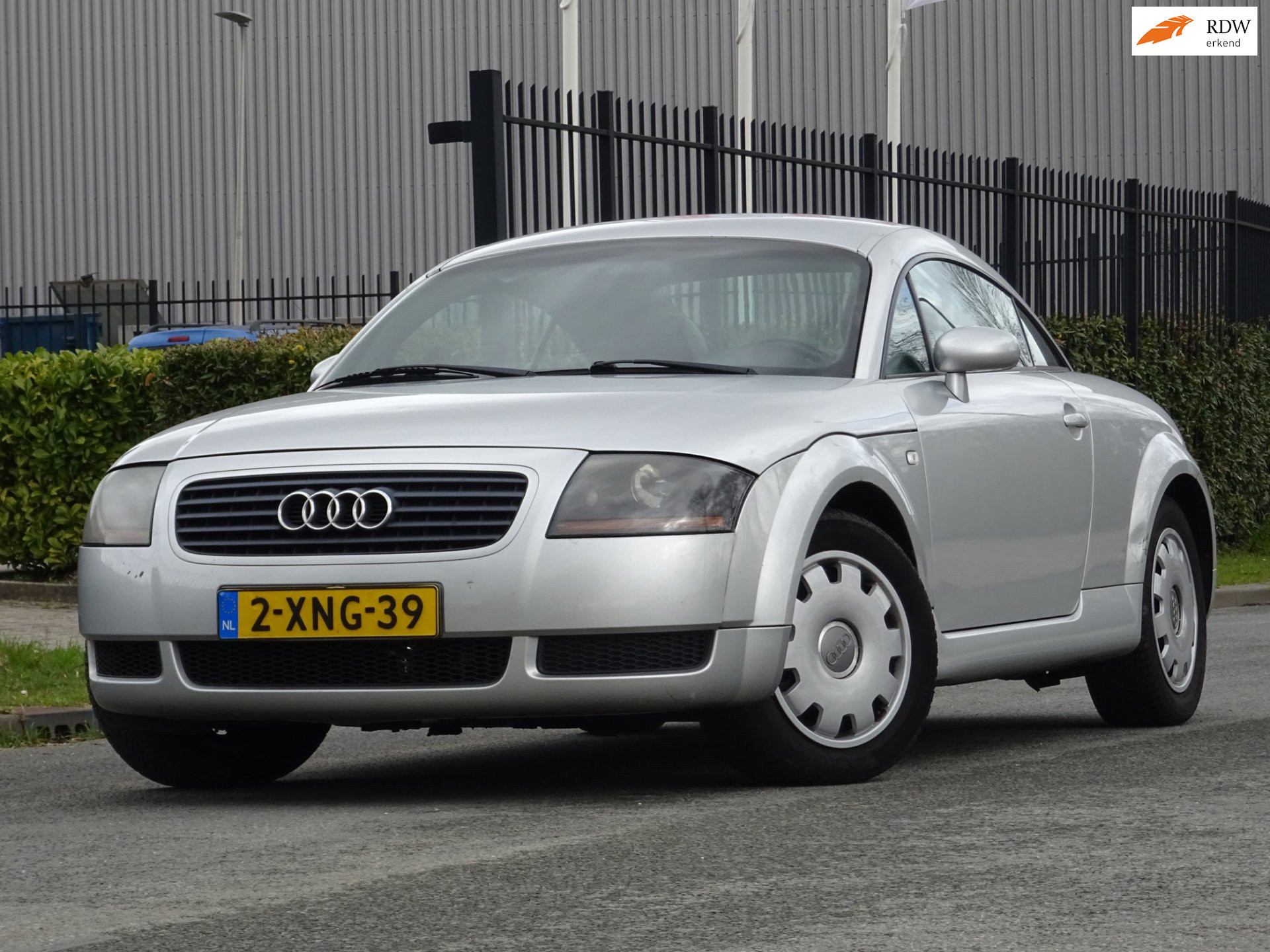 Audi Audi TT GERESERVEERD 2000 - voorkant