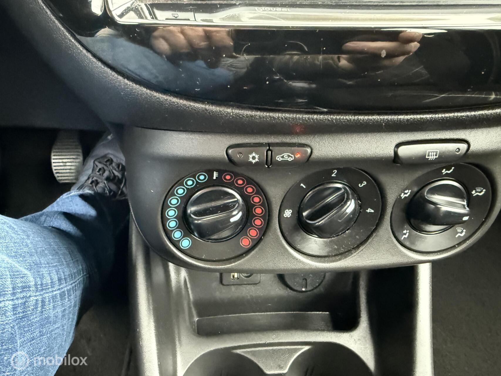 Foto van Opel Corsa-e