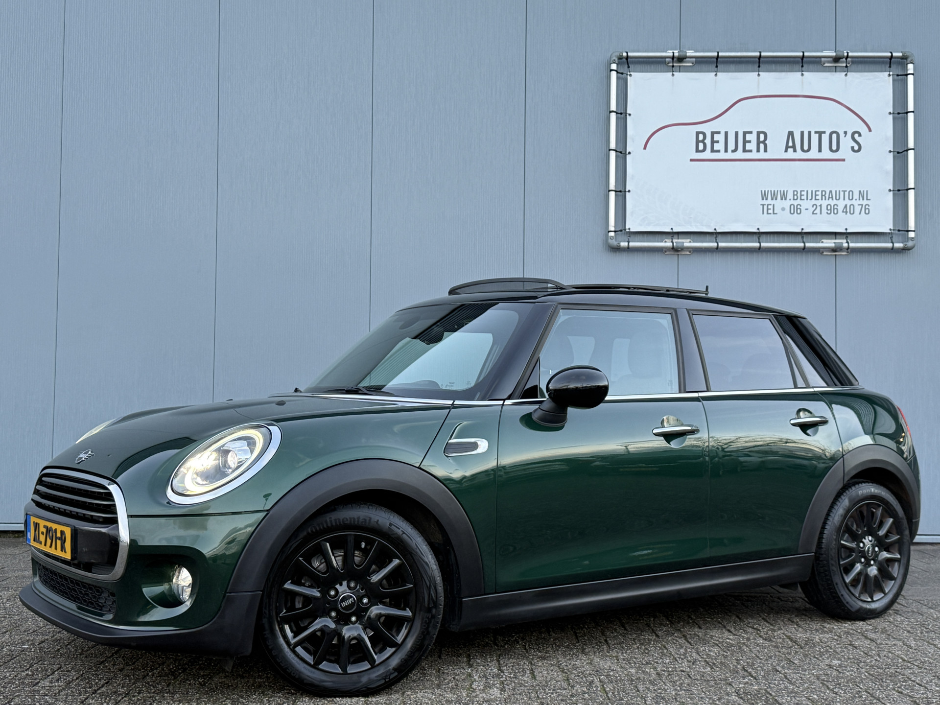 Mini Cooper 1.5 Cooper Chili Automaat 2019 - voorkant
