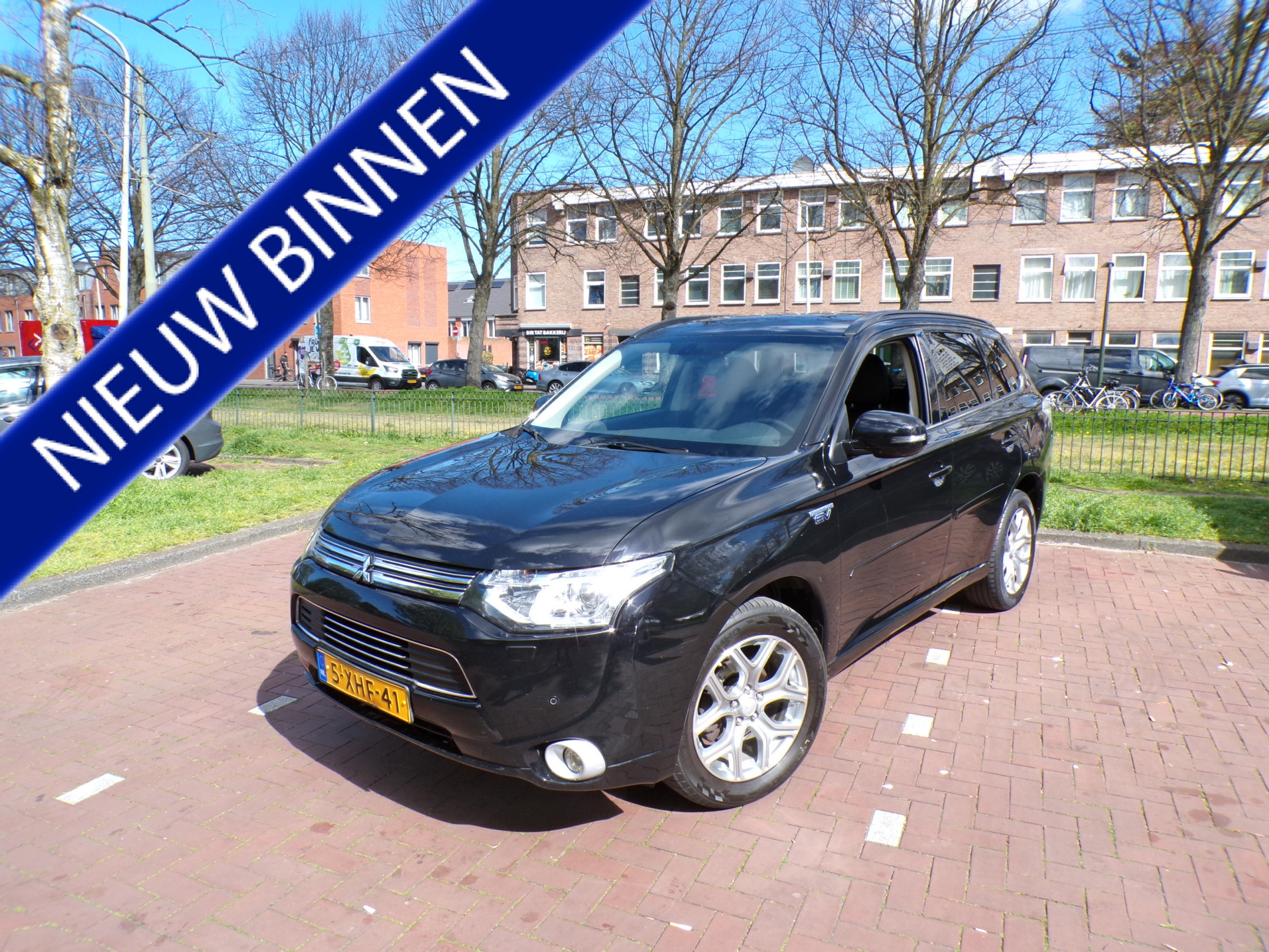 Foto van MITSUBISHI MITSUBISHI OUTLANDER