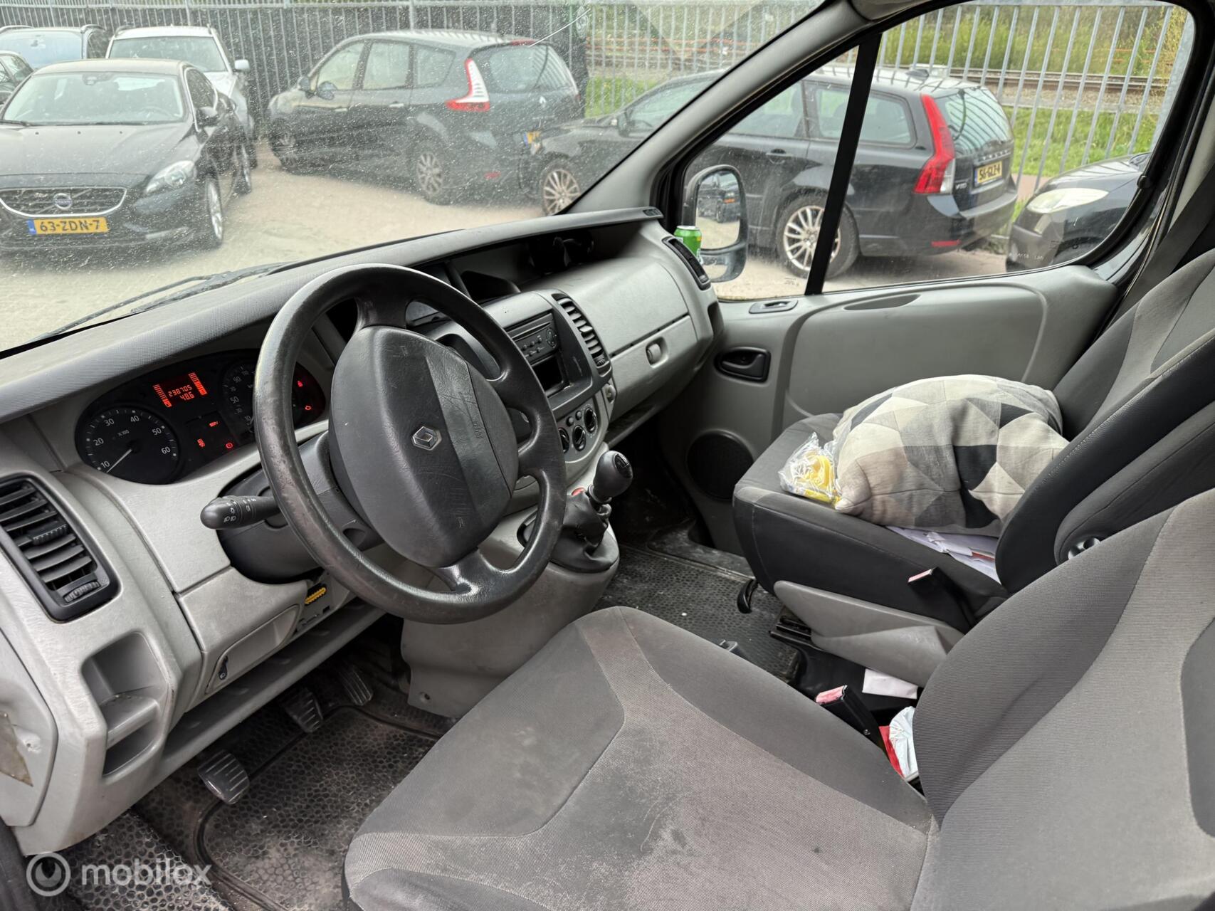 Foto van Renault Trafic T27 L1/h1 2,5 Dci 84kw E4 Fap
