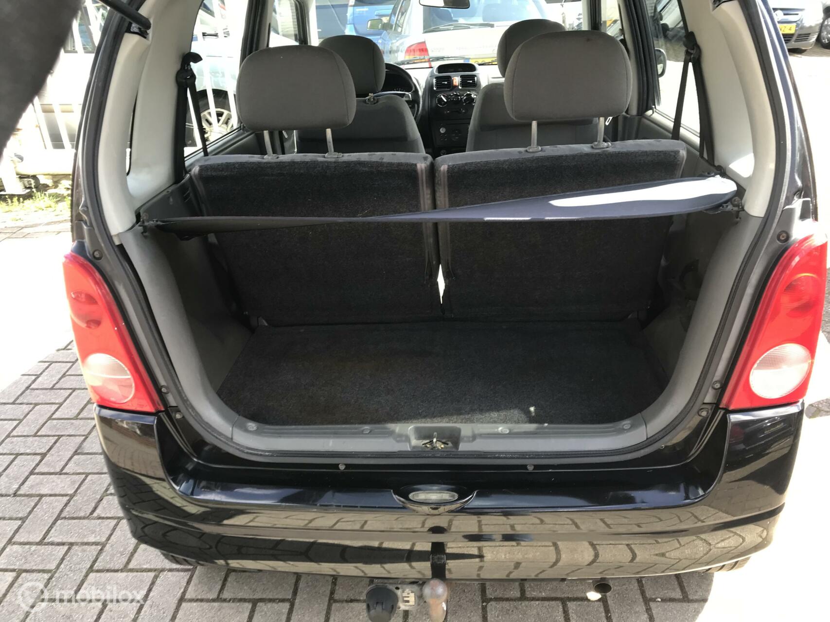 Foto van Opel Agila