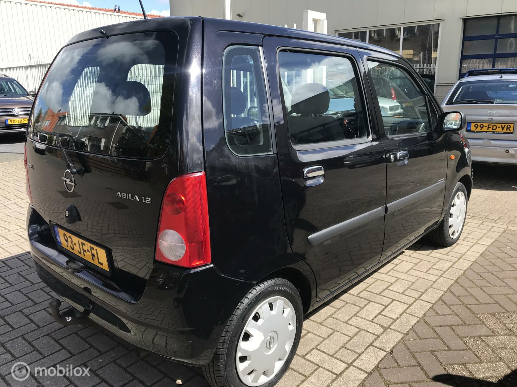 Foto van Opel Agila