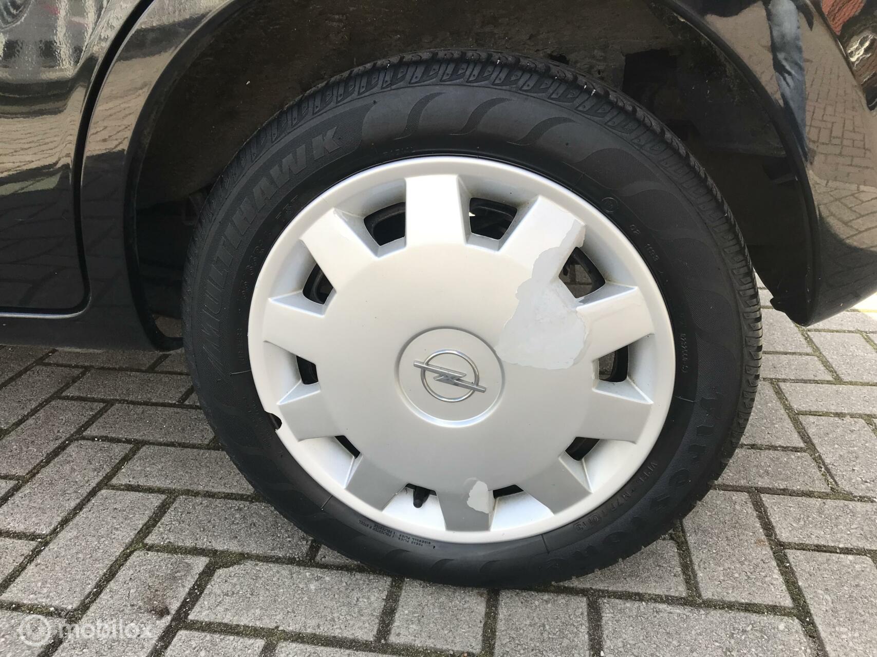 Foto van Opel Agila