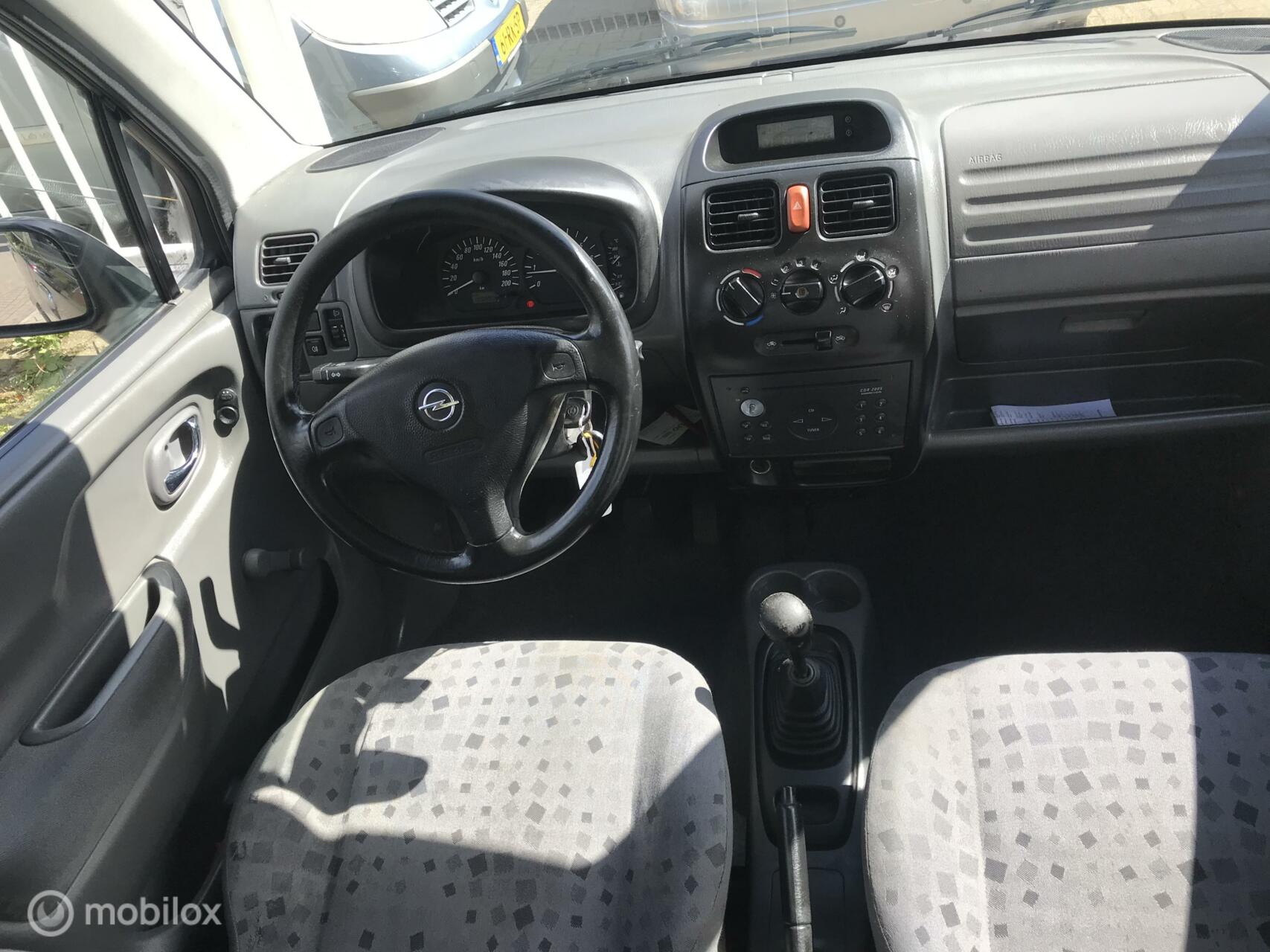 Foto van Opel Agila