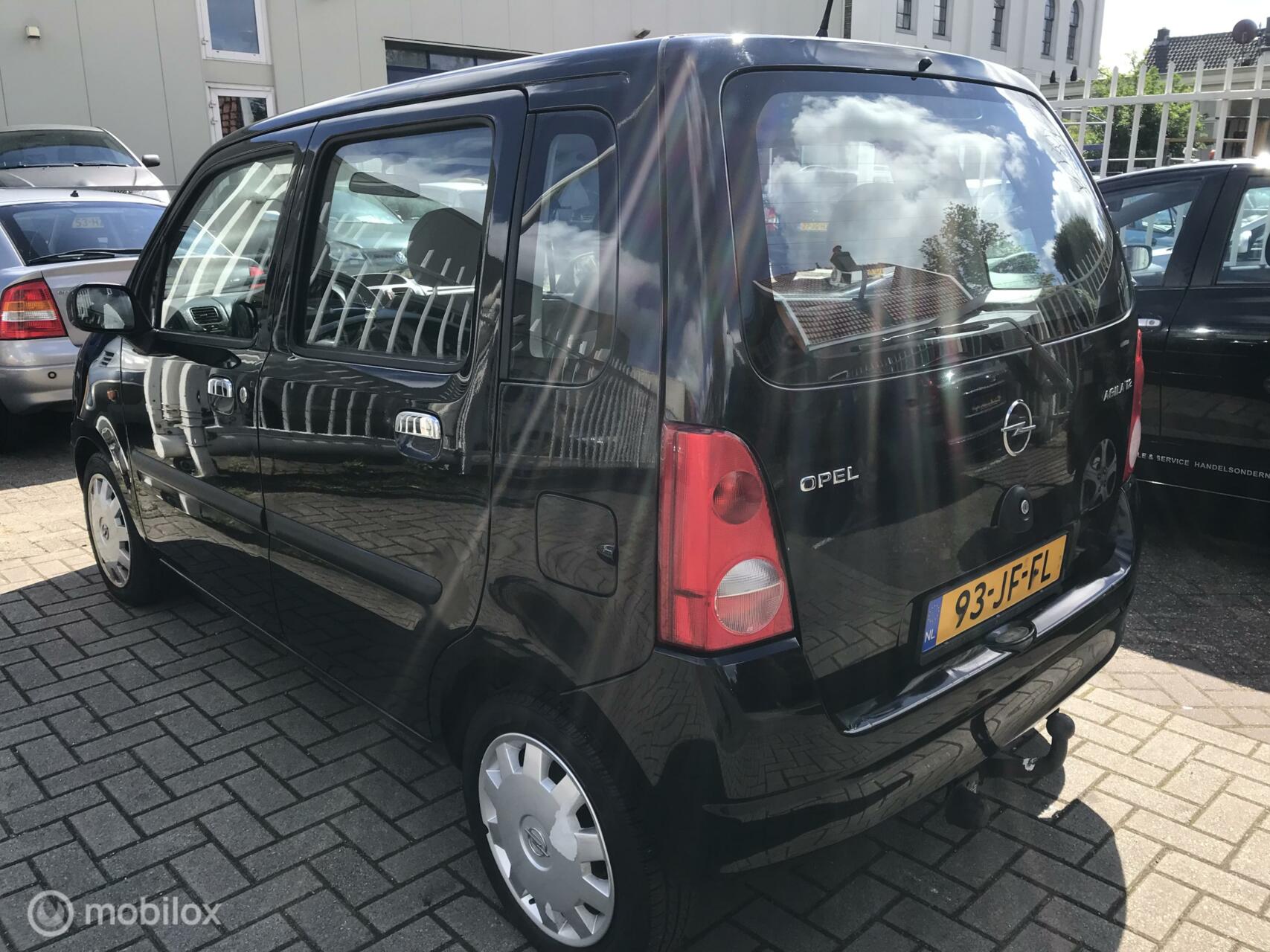 Foto van Opel Agila