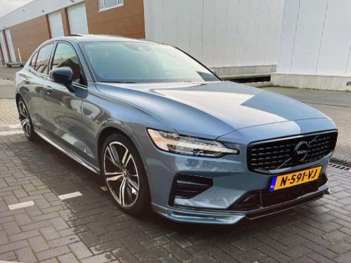 Volvo S60 2.0 B3 R-Design 2022 - voorkant