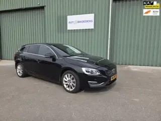 Volvo V60 2.4 D6 Twin Engine Summum 2015 - voorkant