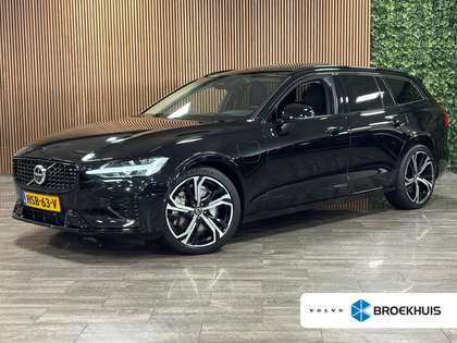Volvo V60 2.0 T6 AWD U. Dark 2025 - voorkant