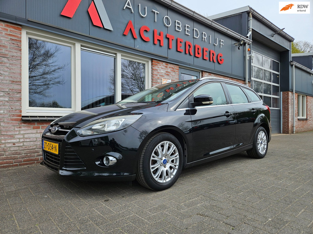 Ford Focus 1.6 EcoBoost First Edition 2011 - voorkant