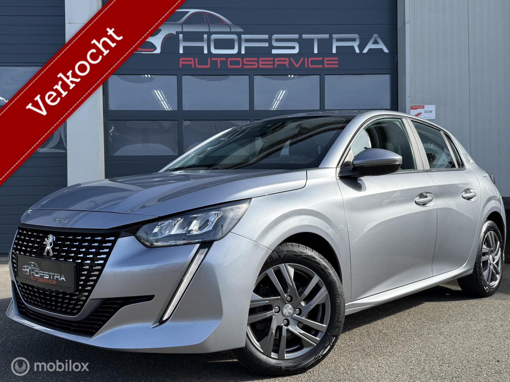 Peugeot 208 1.2 PureTech CarPlay Full-Led Trekhk D-riem-VV 2021 - voorkant