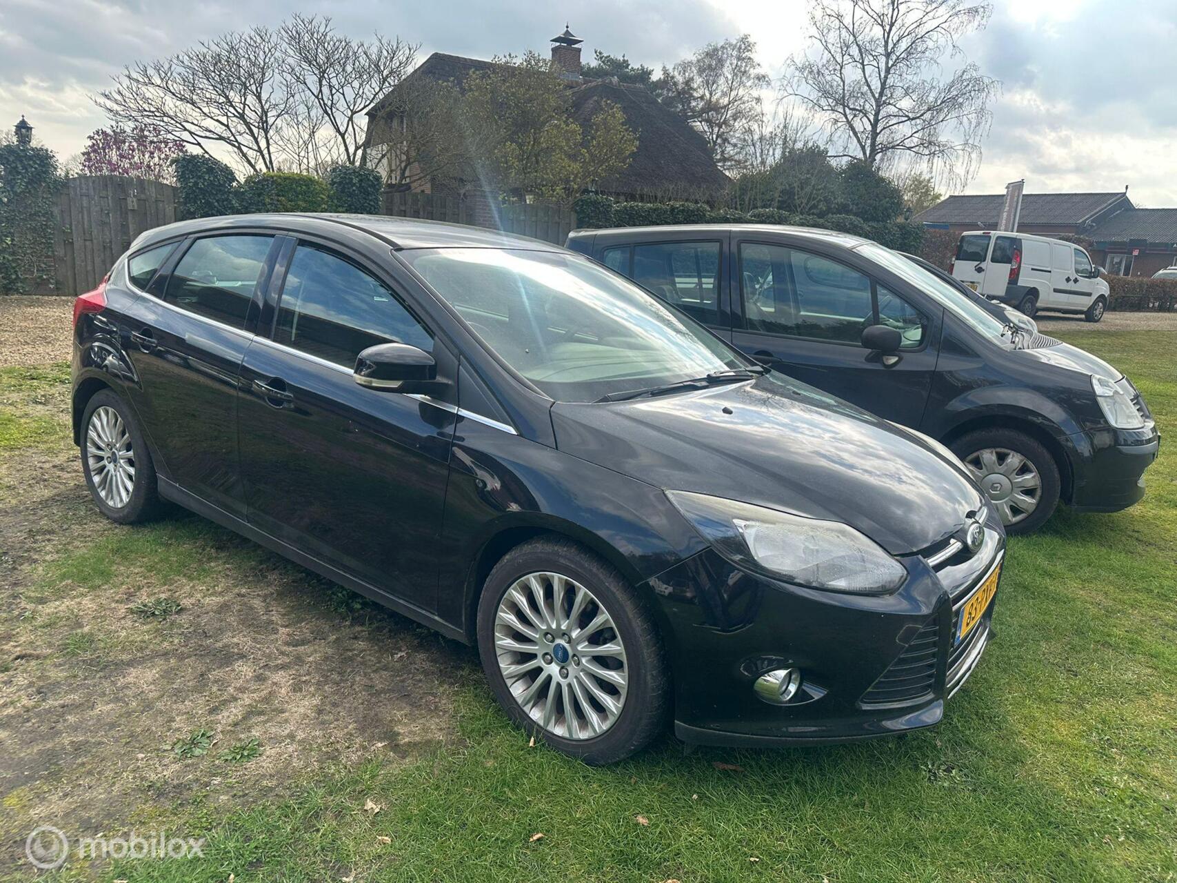 Foto van FORD FOCUS