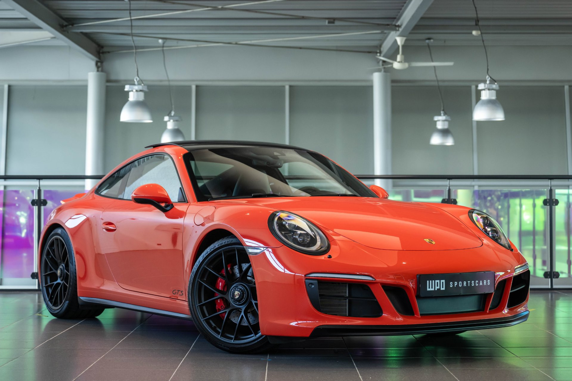 Foto van PORSCHE 911 CARRERA GTS