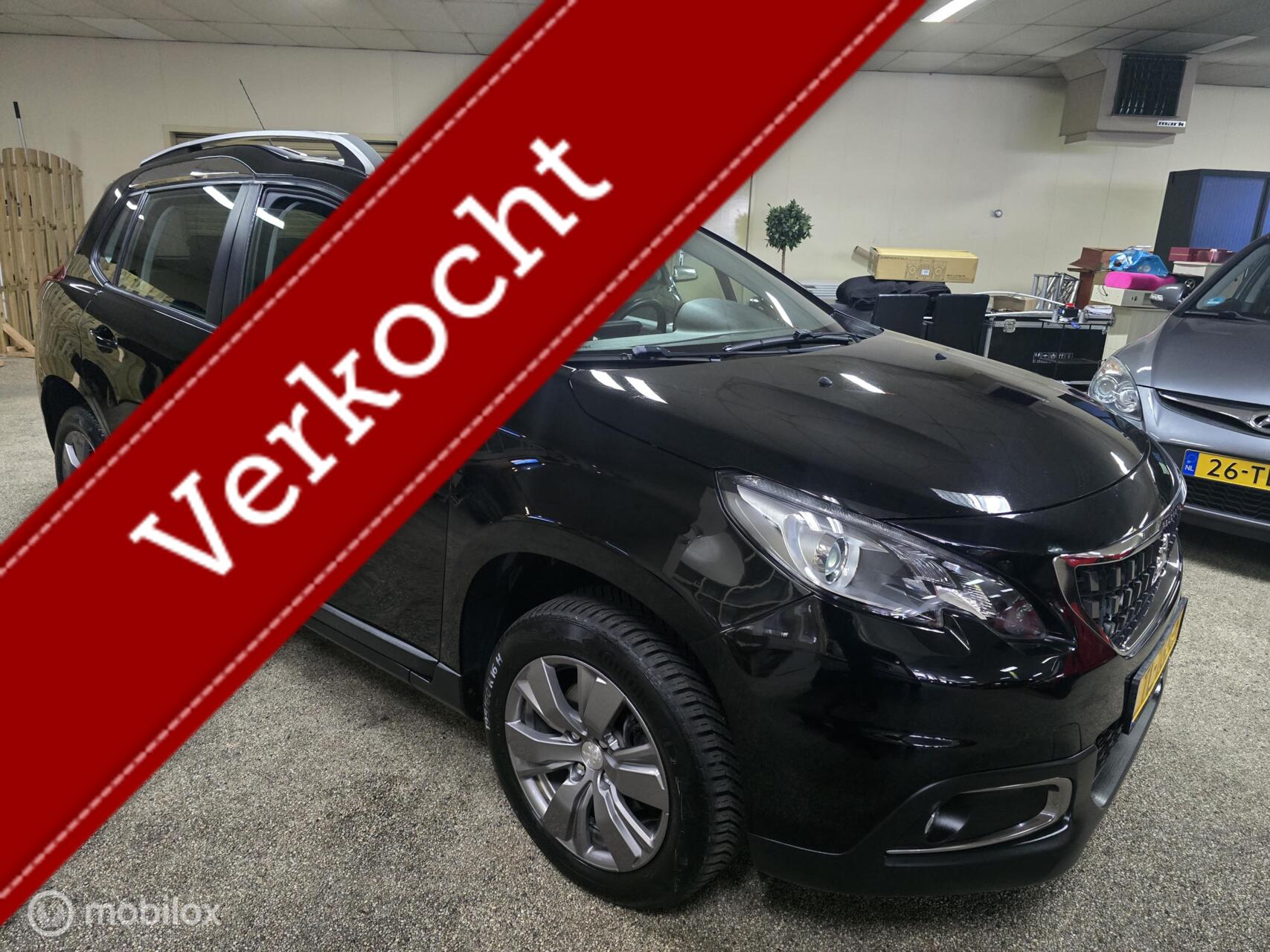 Peugeot 2008 1.2 PureTech Blue Lion Panoramadak. 2018 - voorkant