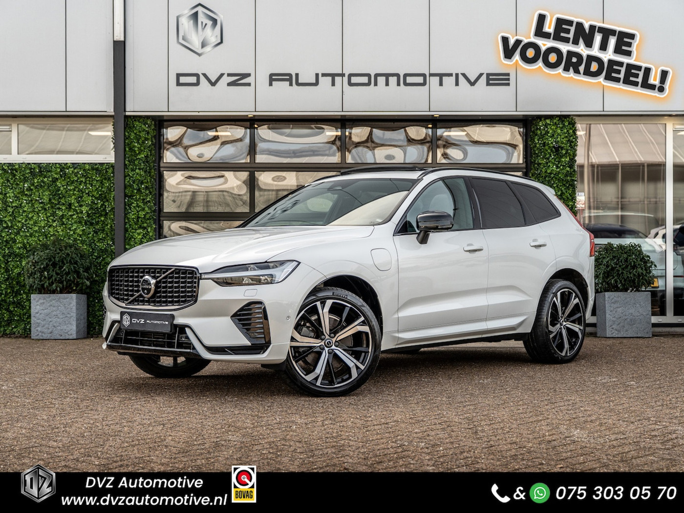 Volvo Xc60 2.0 T6 Plug-in hybrid AWD Plus Bright 2022 - voorkant