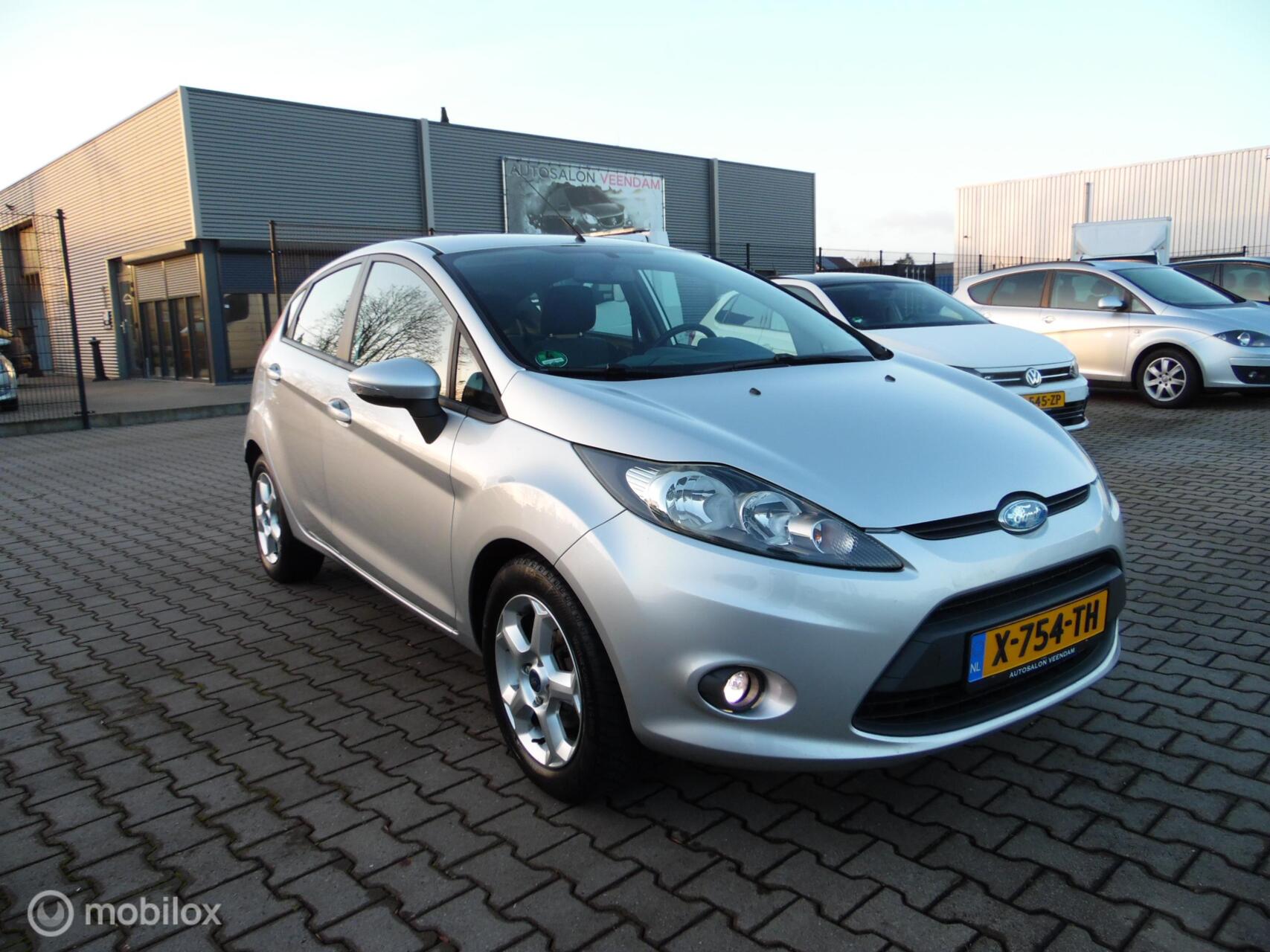 Ford Fiesta 1.25 5DRS AIRCO ELL PAK LMV 2009 - voorkant